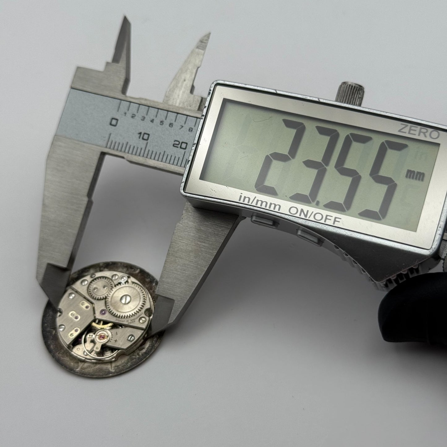 Peseux P 320 Talis Watch Movement Manual Wind Vintage Swiss Parts Repair 23.5mm