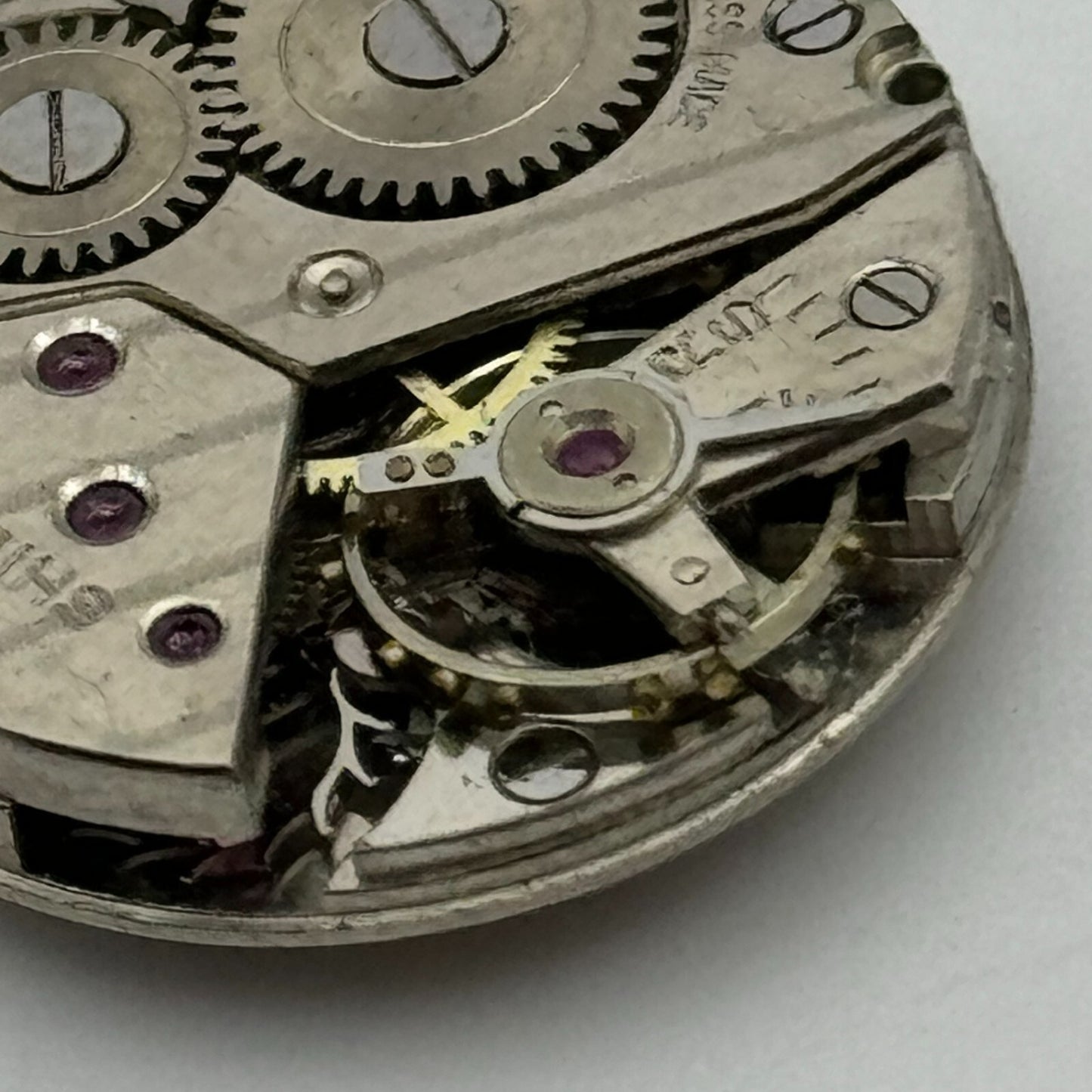 19.7mm Shield Peseux P 220 Manual Wind Swiss Made 15 Jewels Watch Movement PARTS