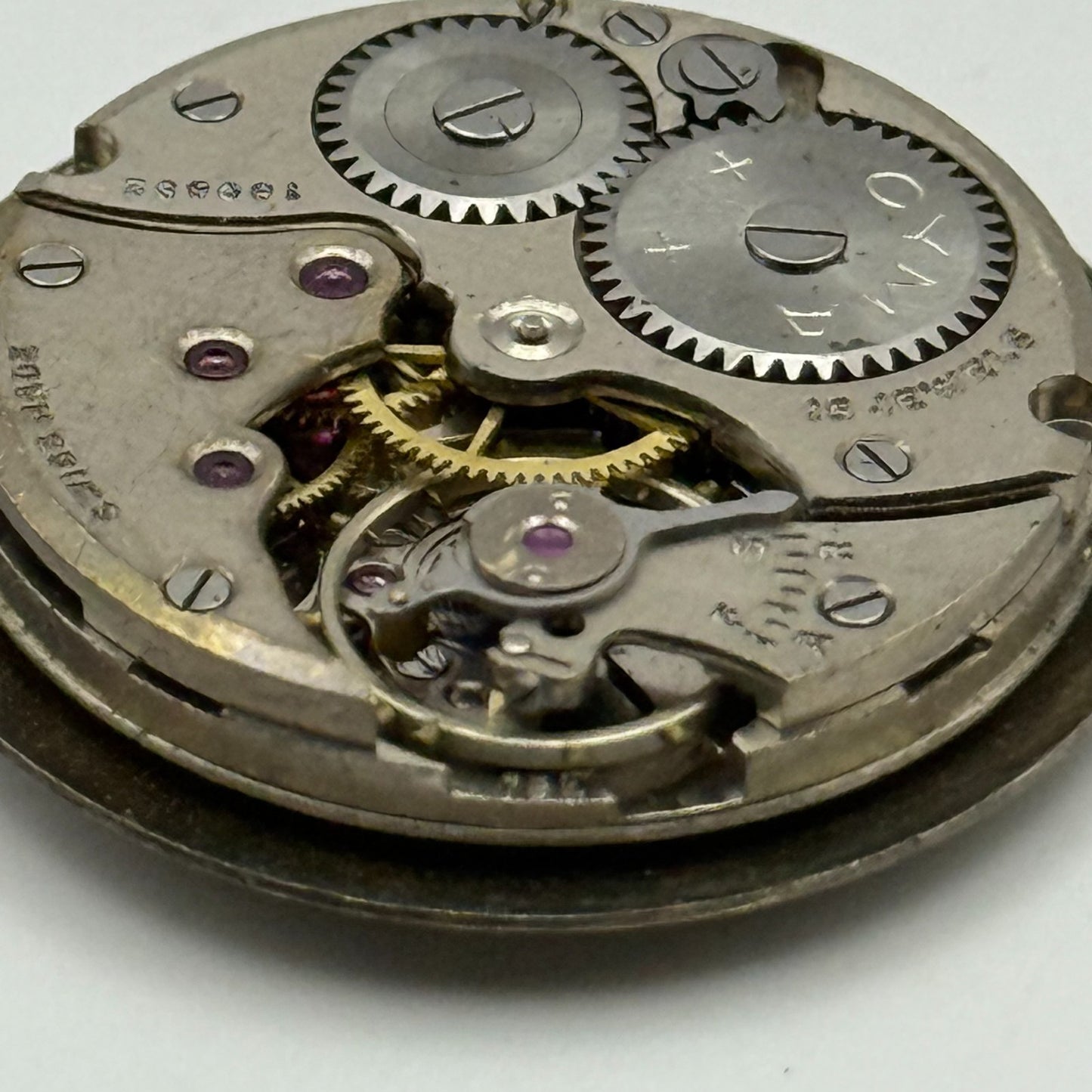 Cyma 162 Watch Movement Manual Wind Vintage Swiss 15 Jewels Parts Repair 23.5mm