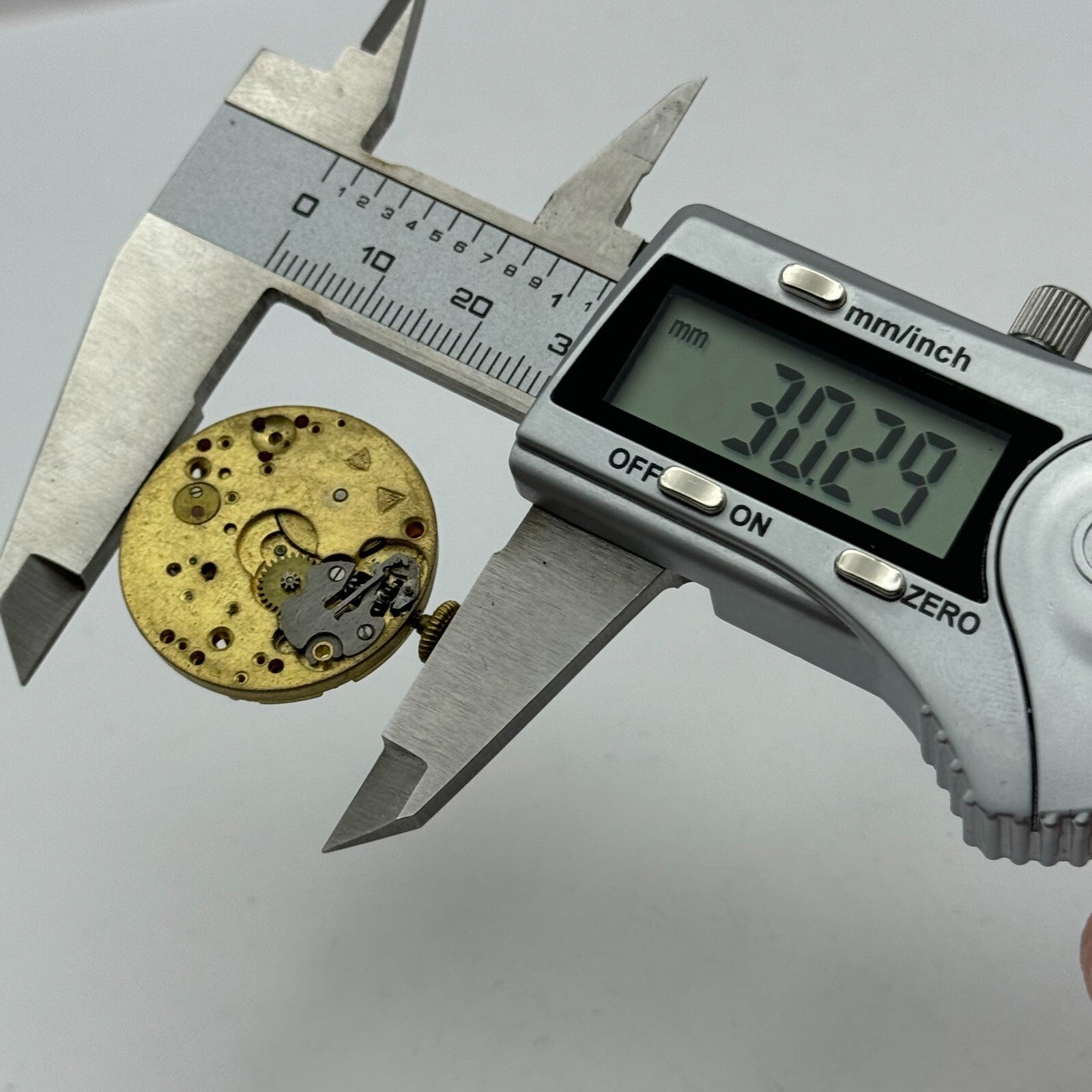27mm Unidentified Balance Ok Trench Mens Watch Movement Manual Wind Swiss PARTS