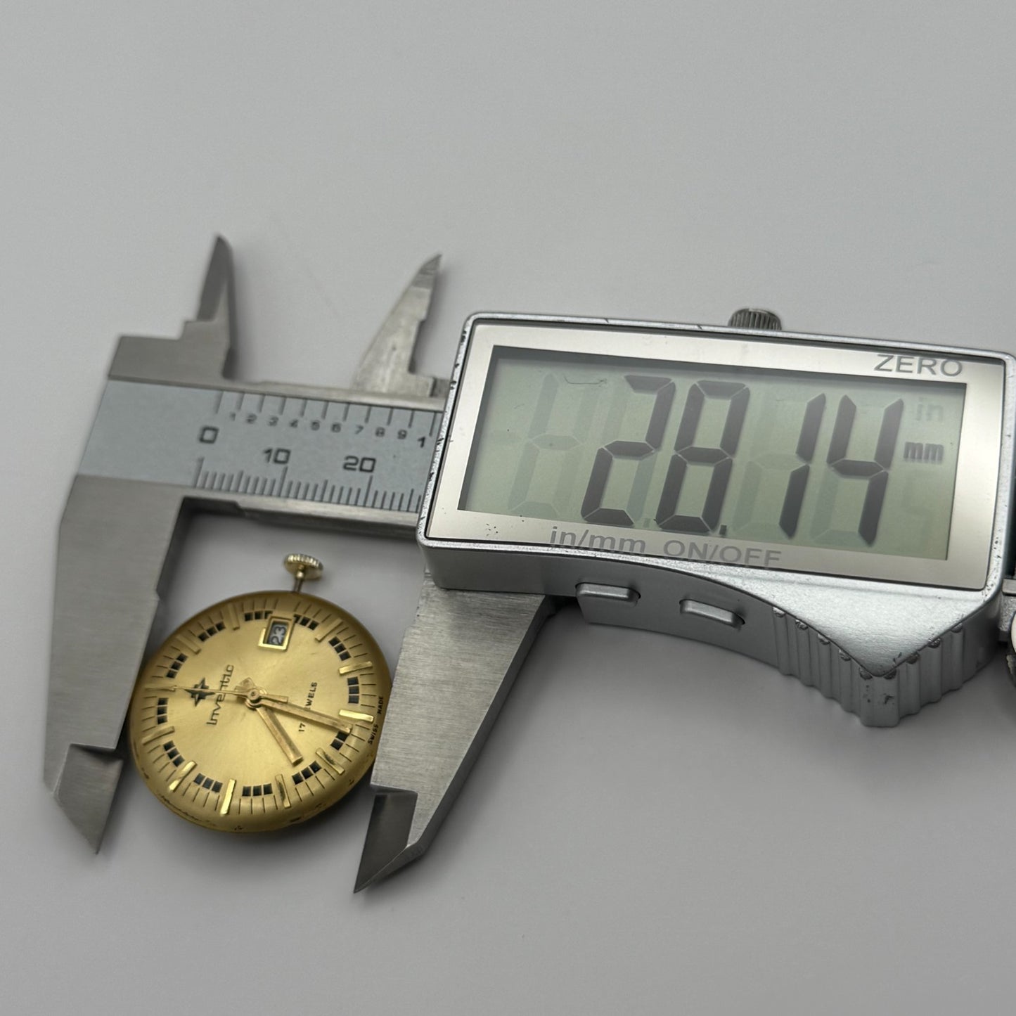 Inventic EB 8385-67 Watch Movement Manual Wind Vintage Swiss Parts Repair 22.2mm