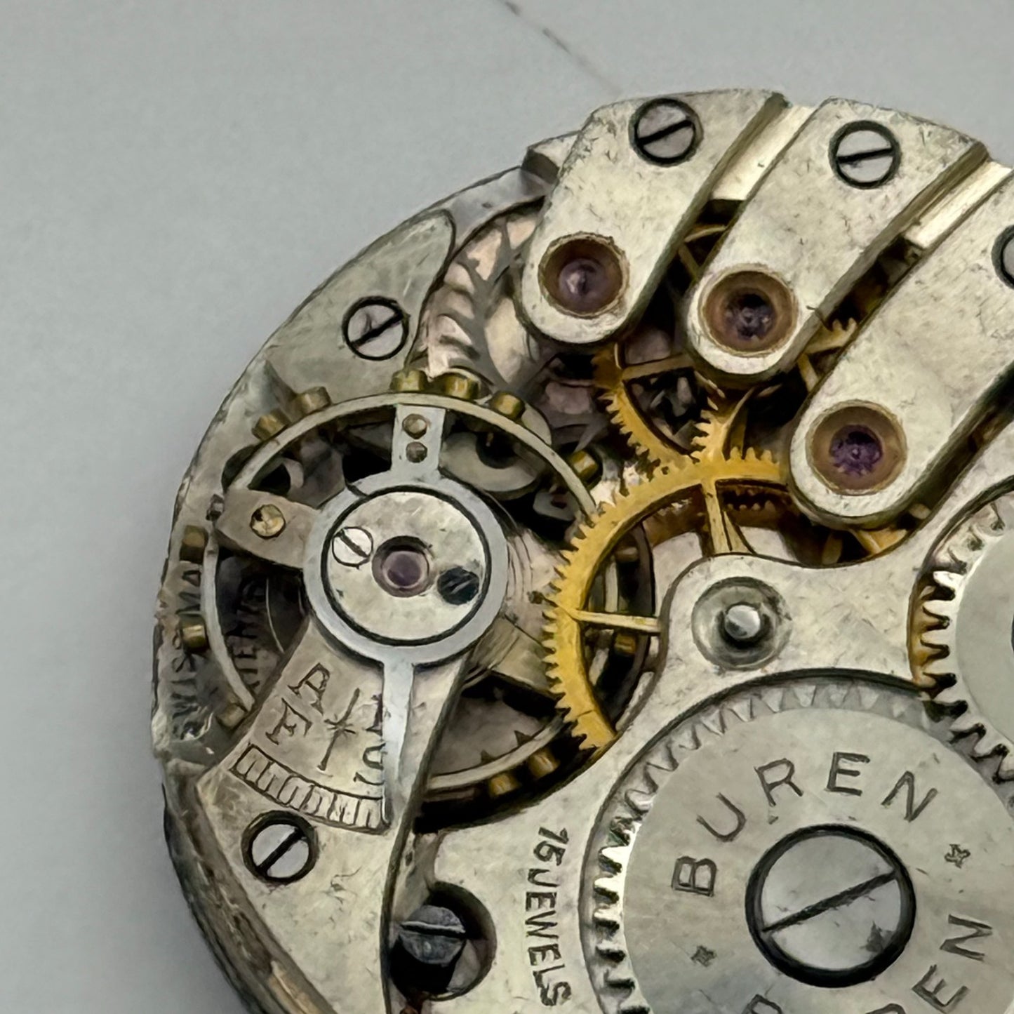 Buren 15 Jewels Watch Movement Manual Wind Vintage Swiss Parts Repair 23.7mm