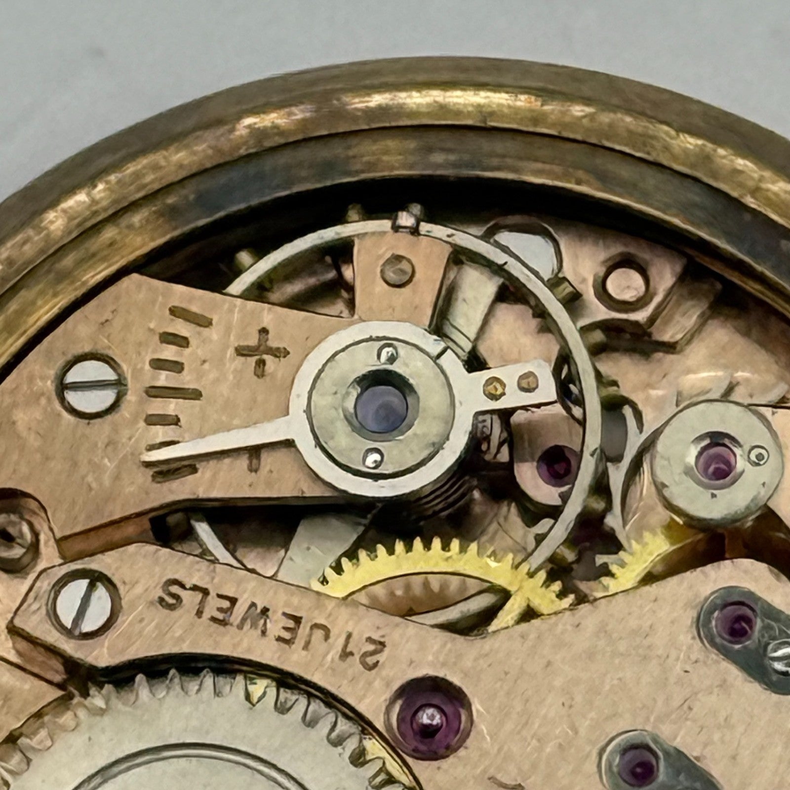 AS 1002 984 Watch Movement Accurist Manual Wind Vintage Parts Repair 29.7mm