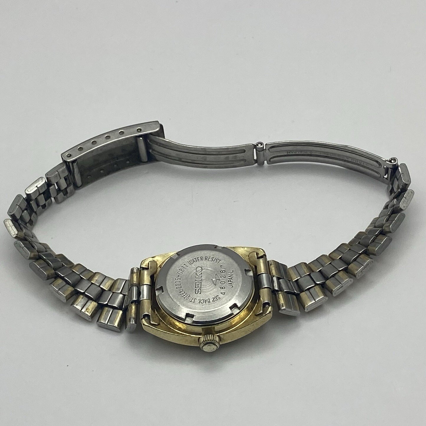 25mm RUNNING TO REPAIR Vintage Seiko Hi Beat 2205 - 0221 Ladies Watch 2205A