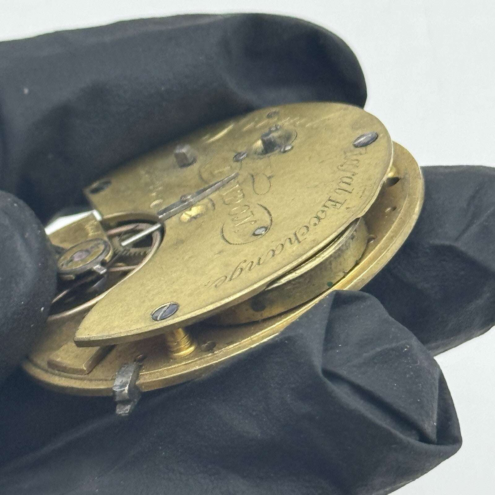 40.7mm French Royal Exchange London Antique Pocket Watch Movement FOR PARTS