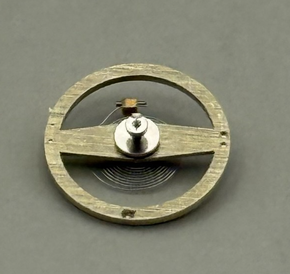 RL 8013 Balance Wheel Complete And Spring  8¾’’’ 1458 M Watch Movement Parts NOS