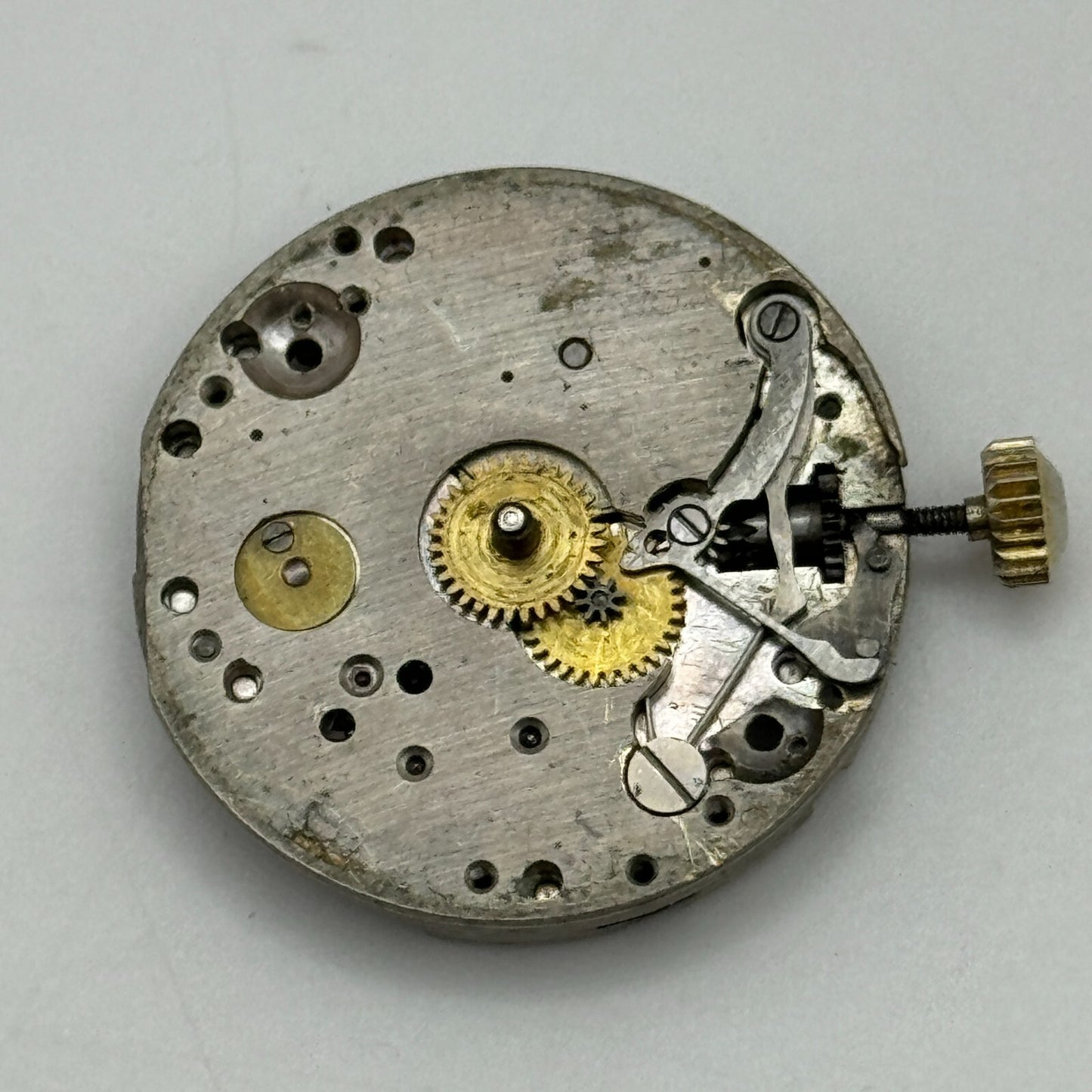 23.6mm Unidentified 15 Jewels Manual Wind Watch Movement Swiss Vintage PARTS