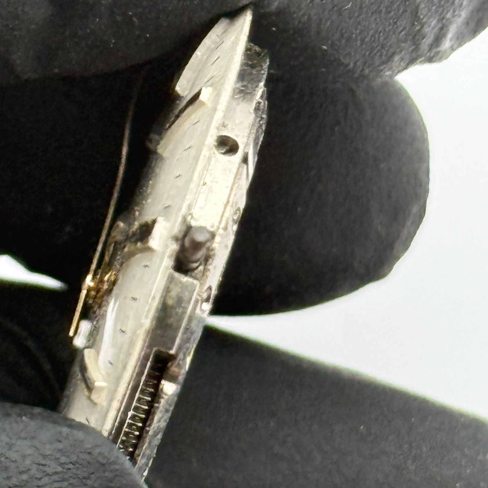 Avia ETA 2391 Watch Movement Manual Wind Vintage Swiss 17 Jewels Parts 25.7mm