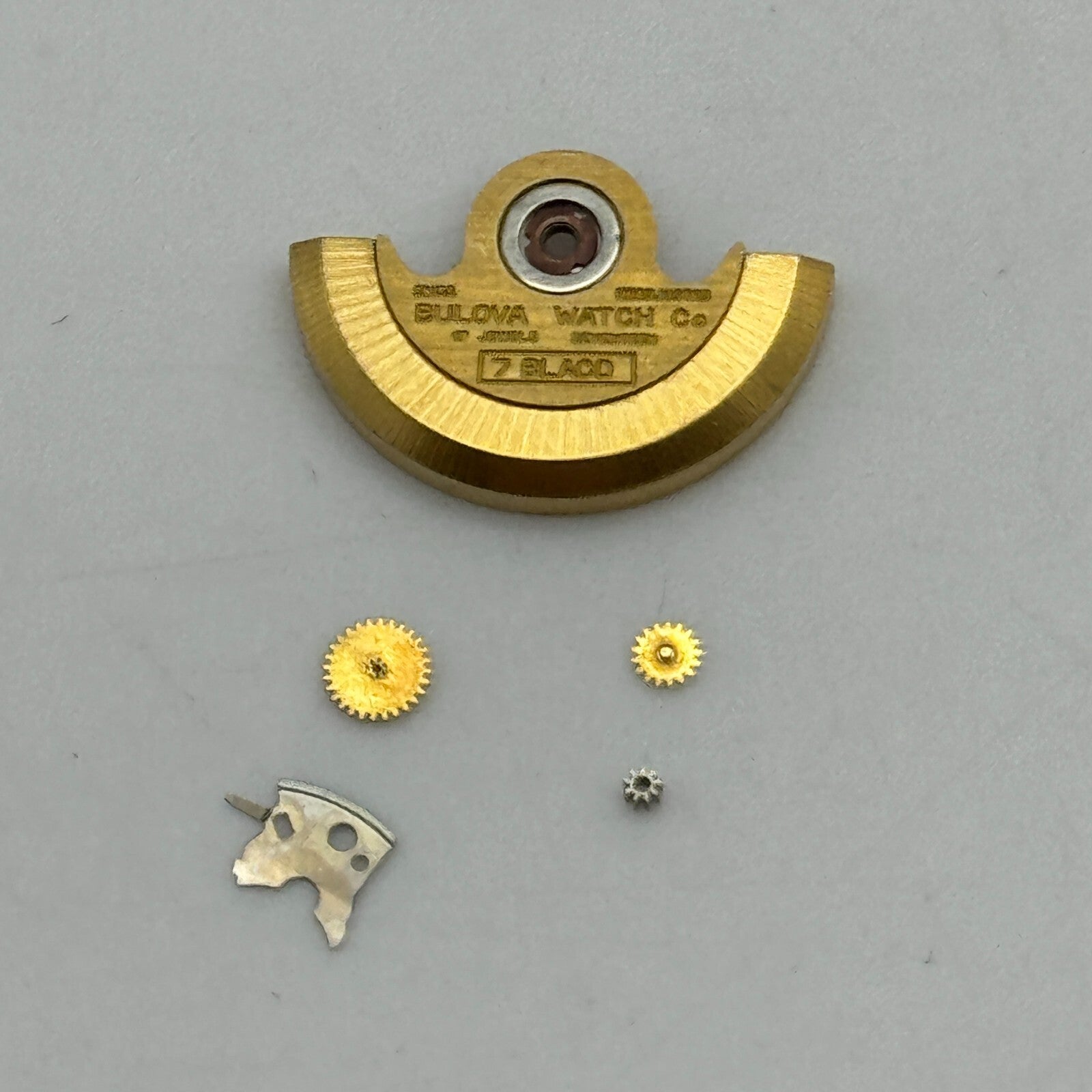 17.4mm Running Bulova 7BLACD Automatic Ladies Watch Movement Swiss Vintage PARTS