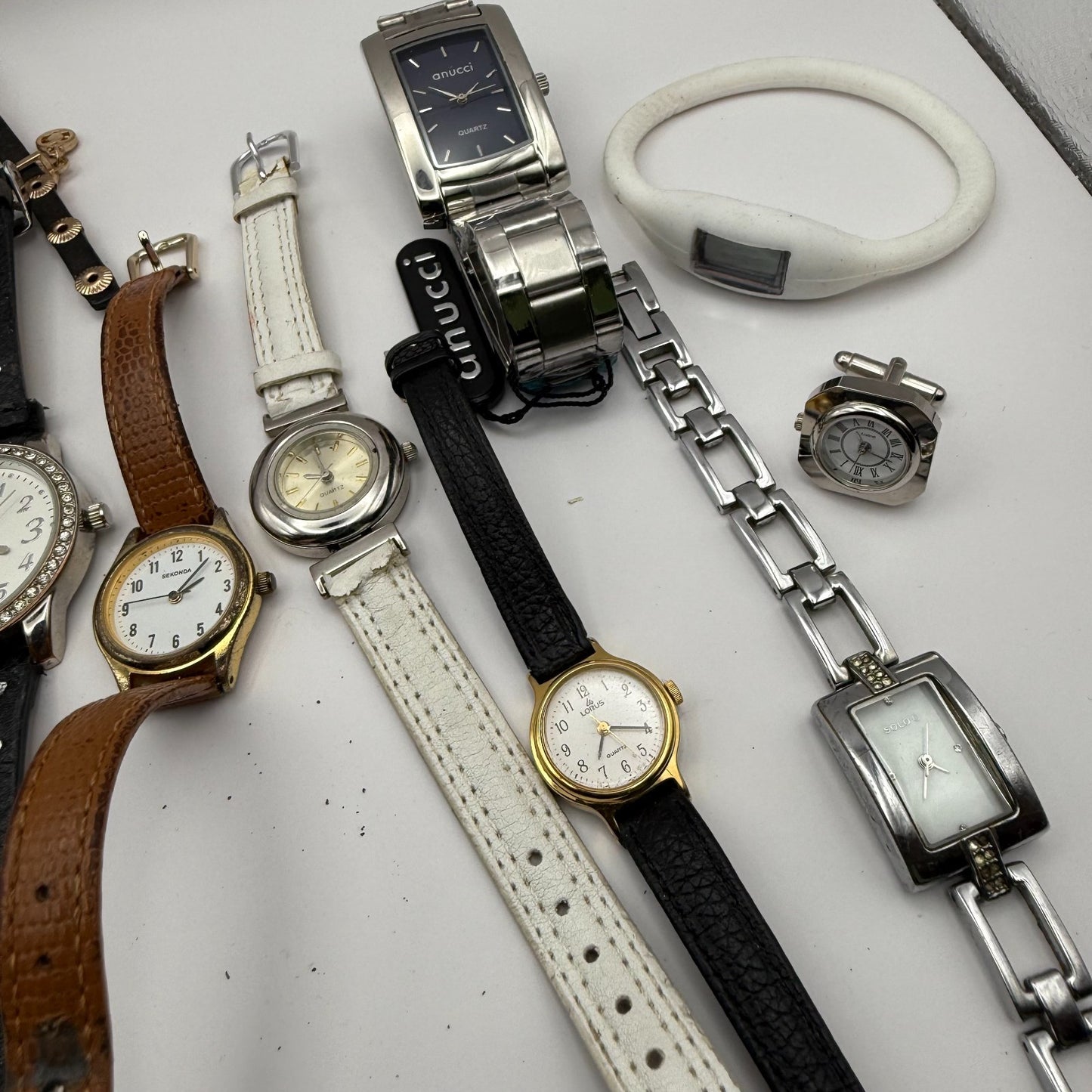 Bundle Of 16 Quartz Watches Job Lot Modern / Vintage Untested Parts / Repair