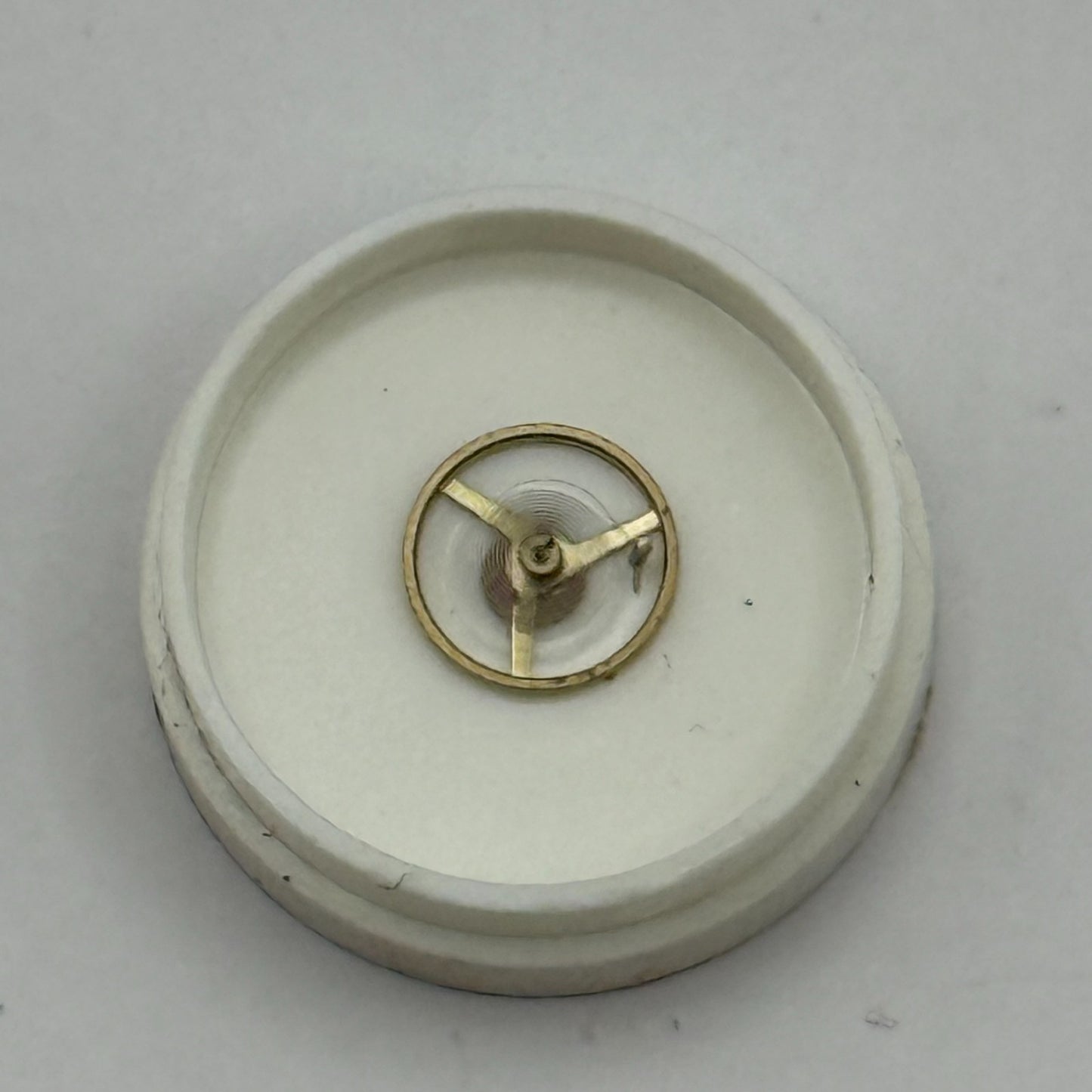 FEF 6620 Balance Wheel Complete And Spring 5½’’’ 1449 M Watch Movement Parts NOS