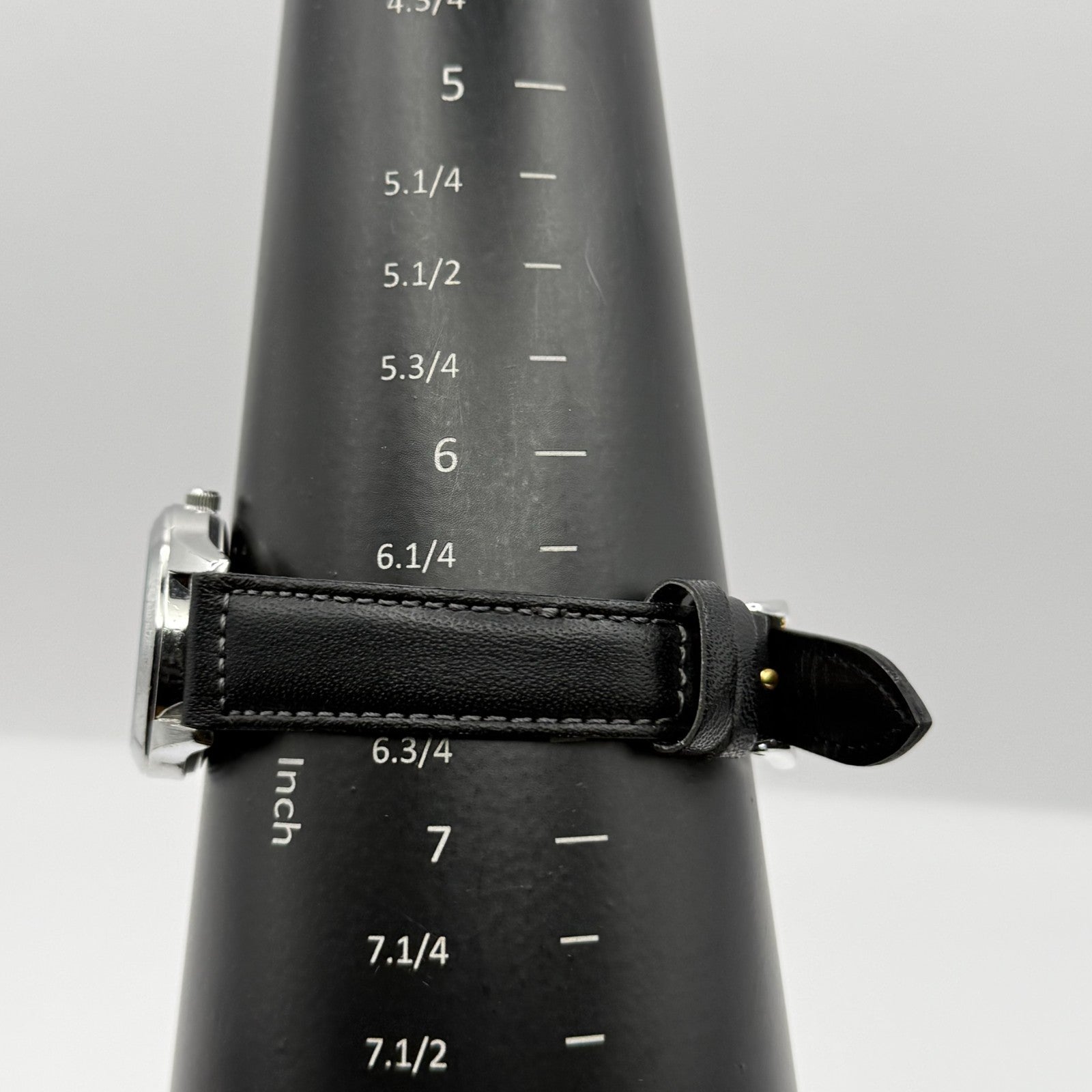 Pulsar Ladies Quartz Watch Date Dial Diamond Markers Leather Strap Working 27mm