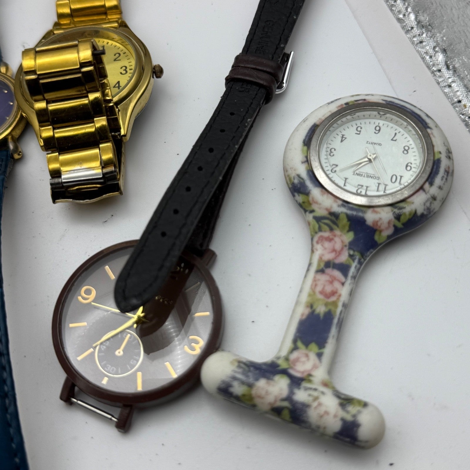 Bundle Of 16 Quartz Watches Modern / Vintage Untested Parts / Repair / Crafts