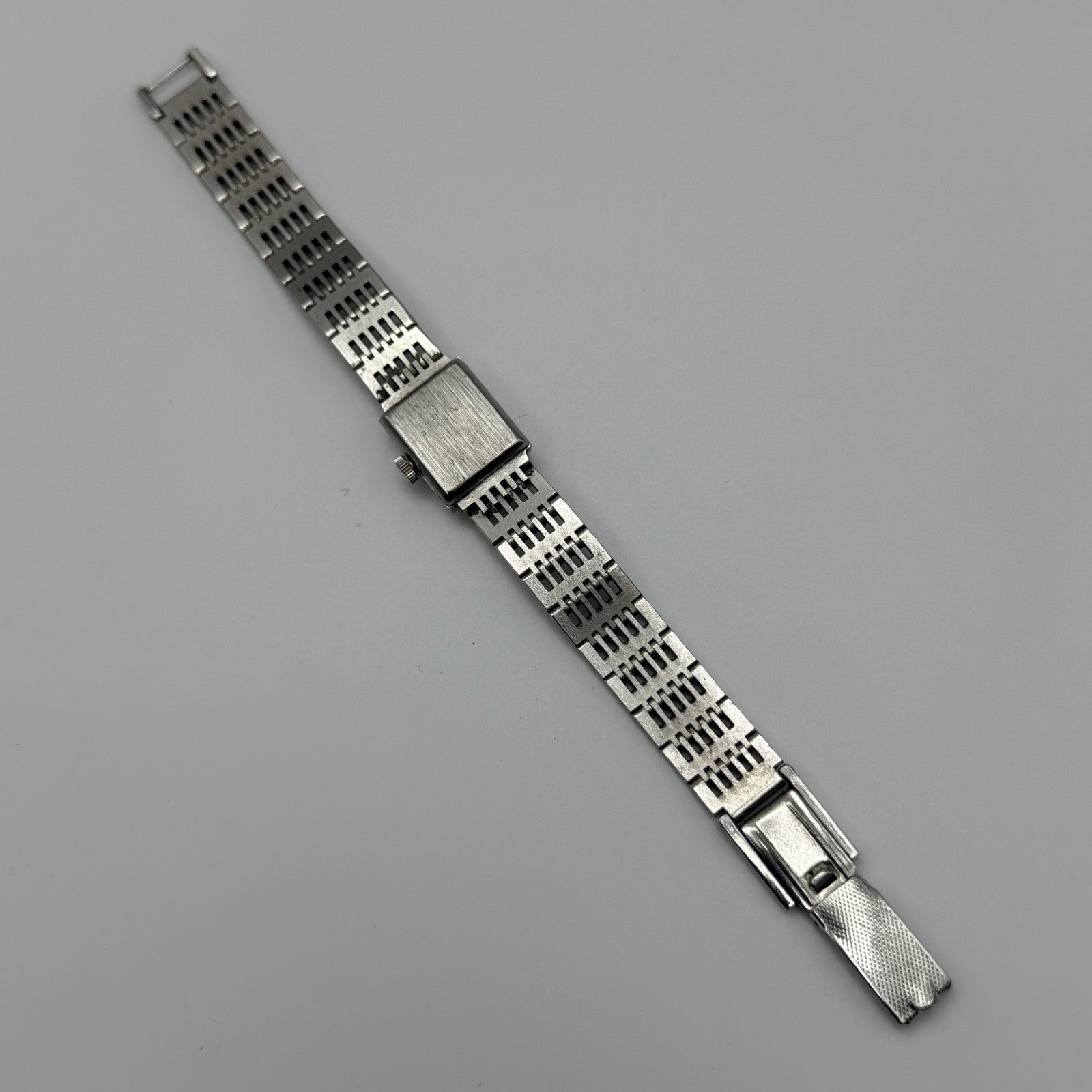 15mm Vintage Rotary 17 Jewels Silver Tone Panel Manual Wind Watch PARTS / REPAIR