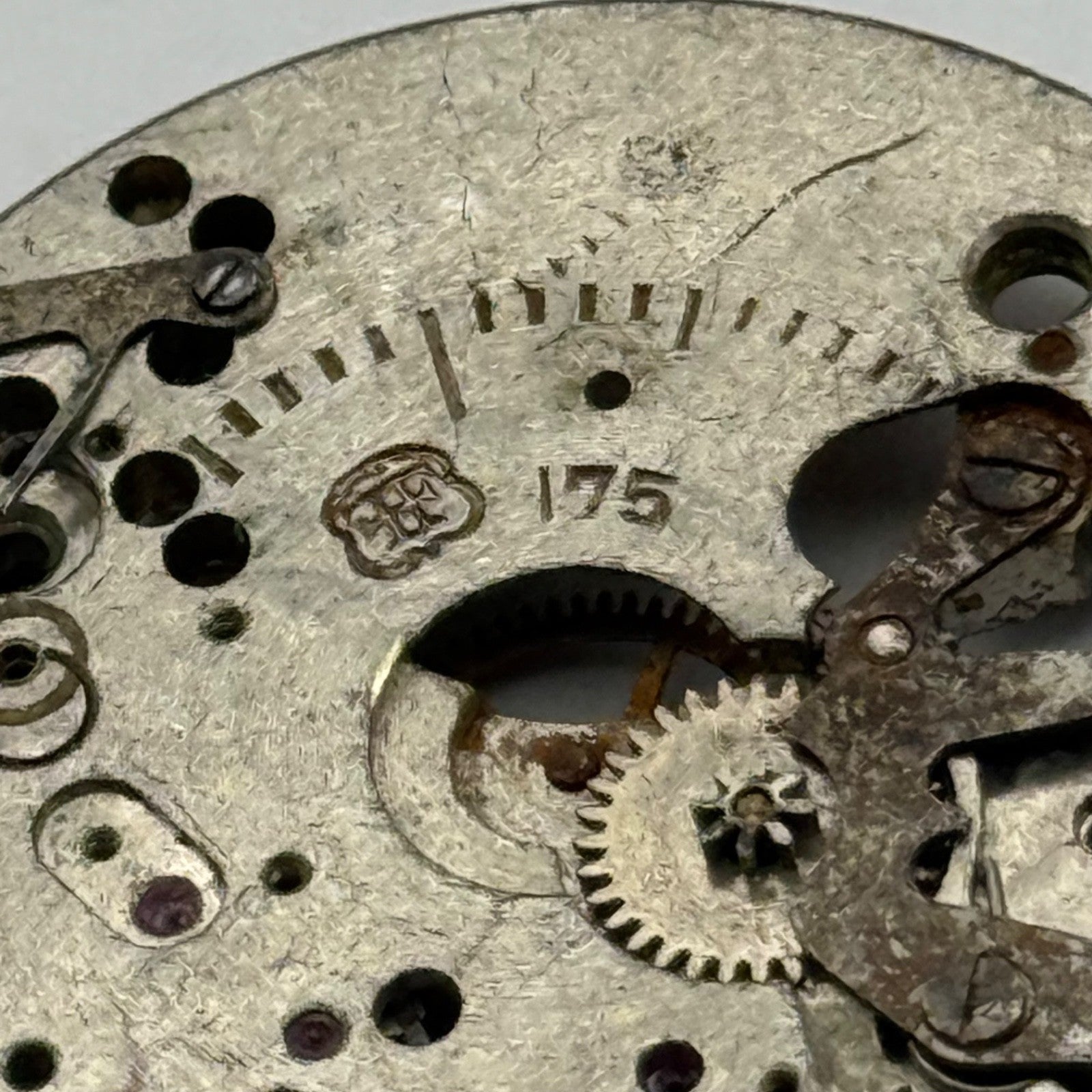 FHF 175 Watch Movement Manual Wind Vintage Swiss Incomplete Parts Repair 26.9mm