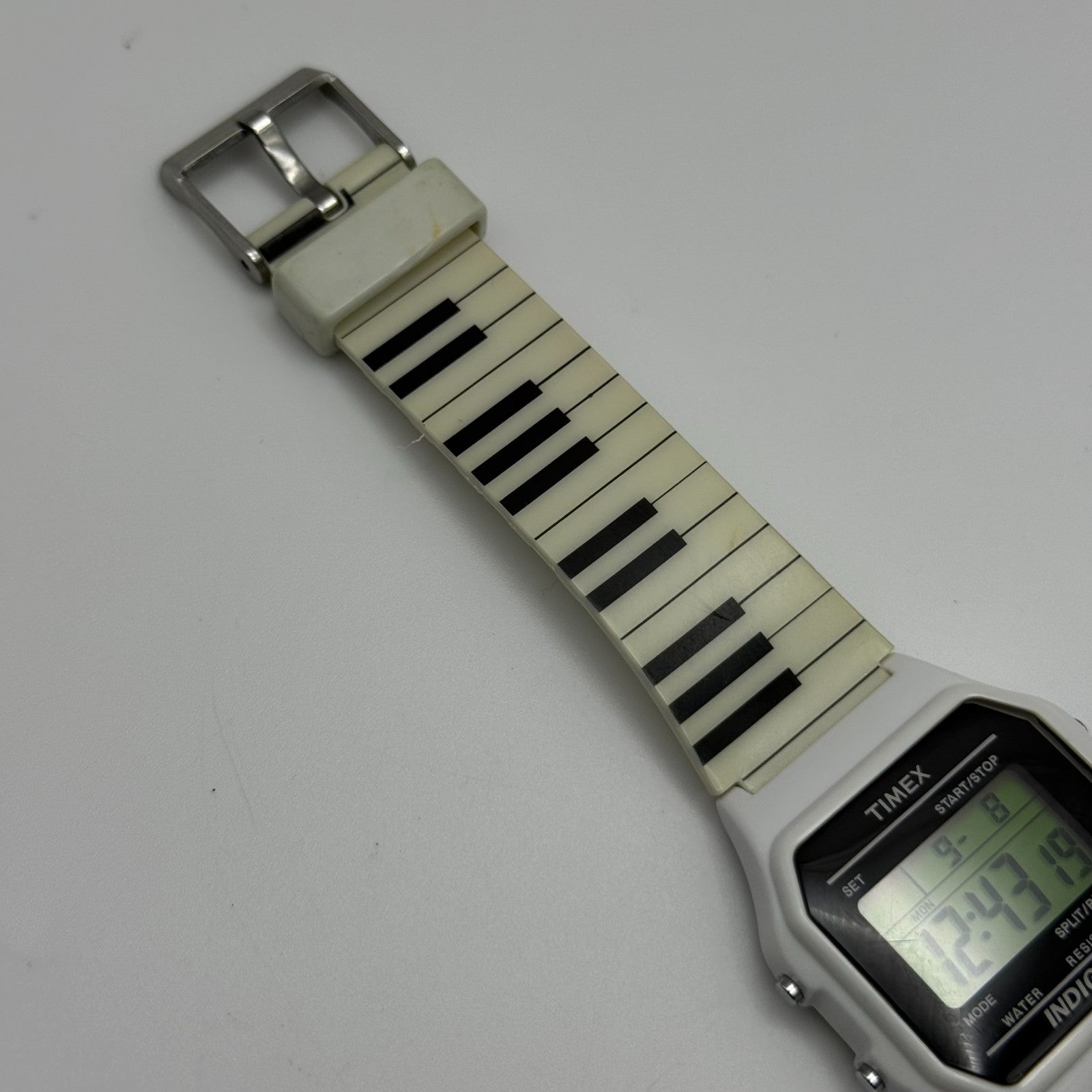 Timex Indiglo Digital Quartz Watch Piano Strap White Black Strap Working 34mm