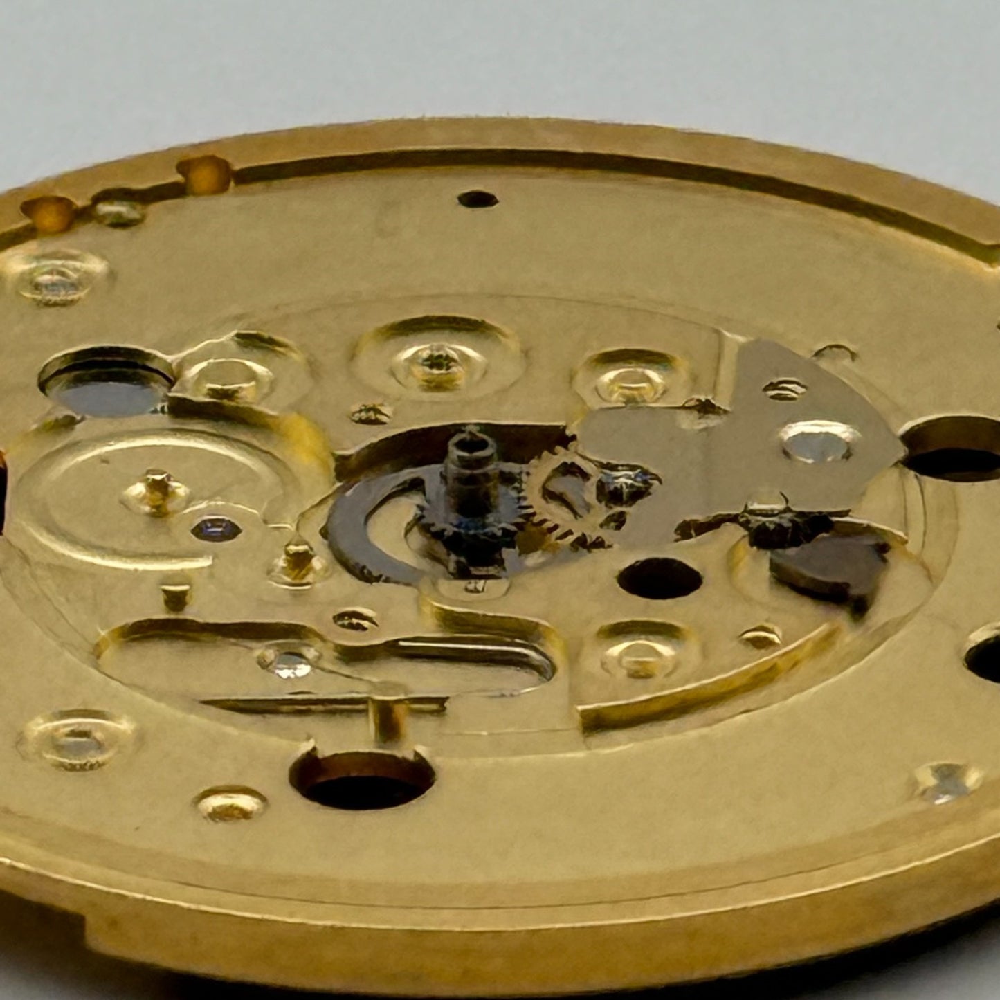 ETA 255.411 Quartz Watch Movement 6 Jewels Swiss Vintage Parts Repair 23.9mm