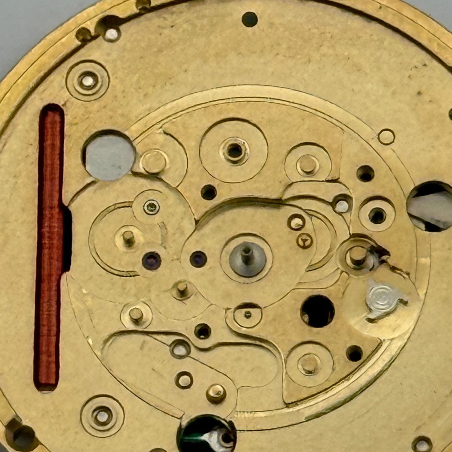 Omega 1430 Quartz Watch Movement 6 Jewels Swiss Vintage Parts Repair 23.8mm