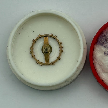 FEF 270 Balance Complete 8 1/4''' Renata 173 Watch Movement Parts Vintage NOS