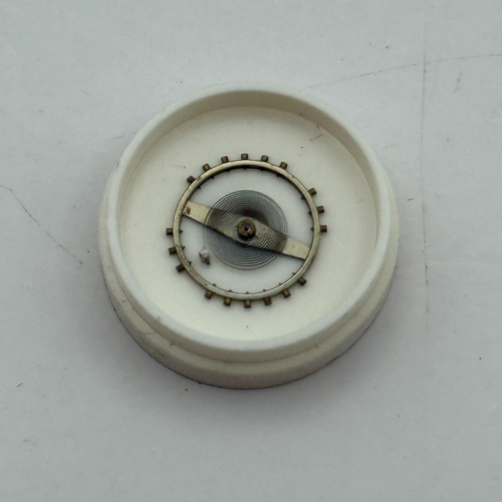 FHF 552 Balance Complete Inca Renata 673 M Watch Movement Parts Vintage NOS