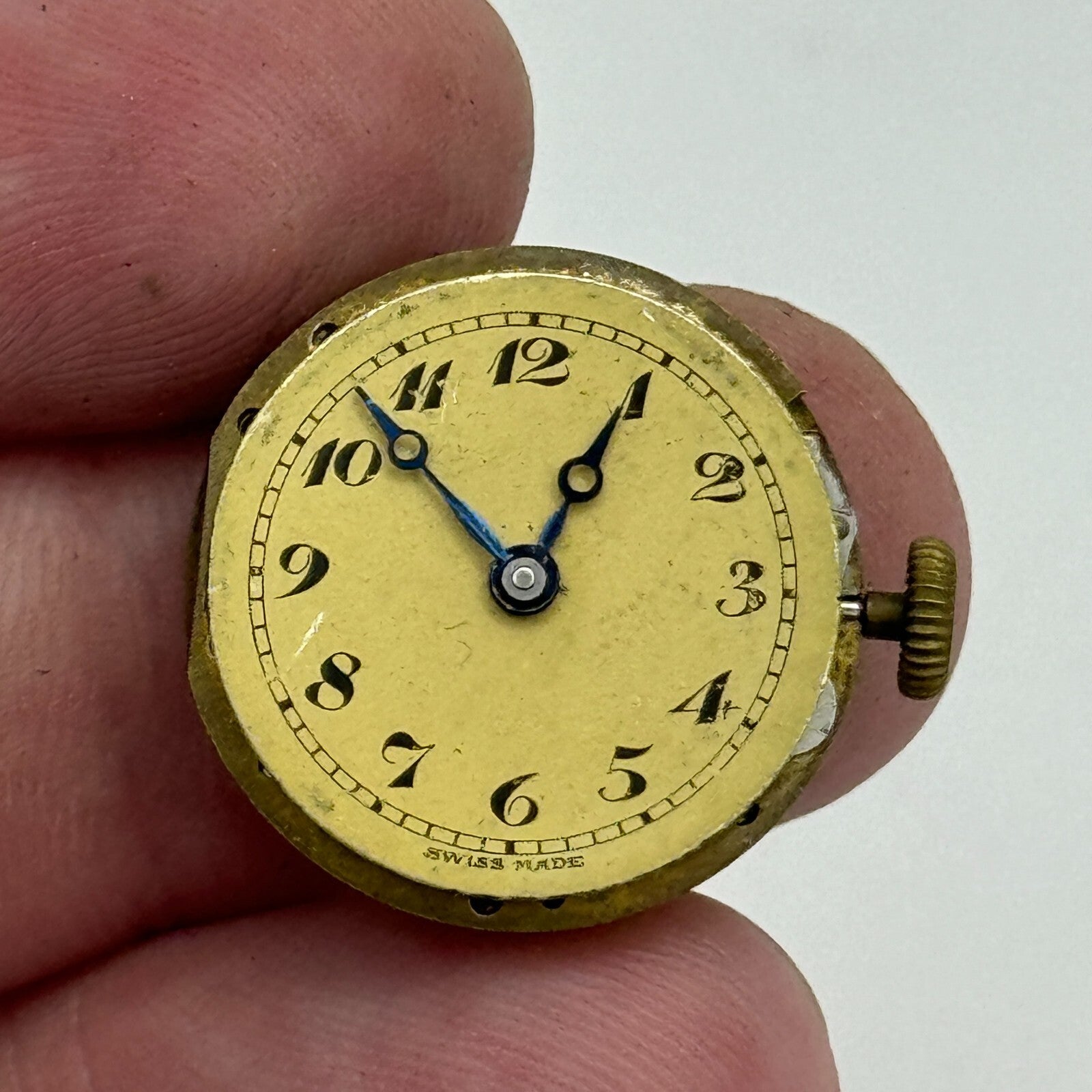 19.7mm Buren Eldis 15 Jewels Manual Wind Watch Movement Swiss Vintage PARTS
