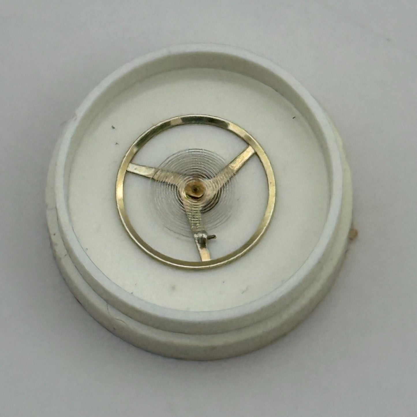 ST 1940 1950 Balance Wheel Complete And Spring 1688 M Watch Movement Parts 