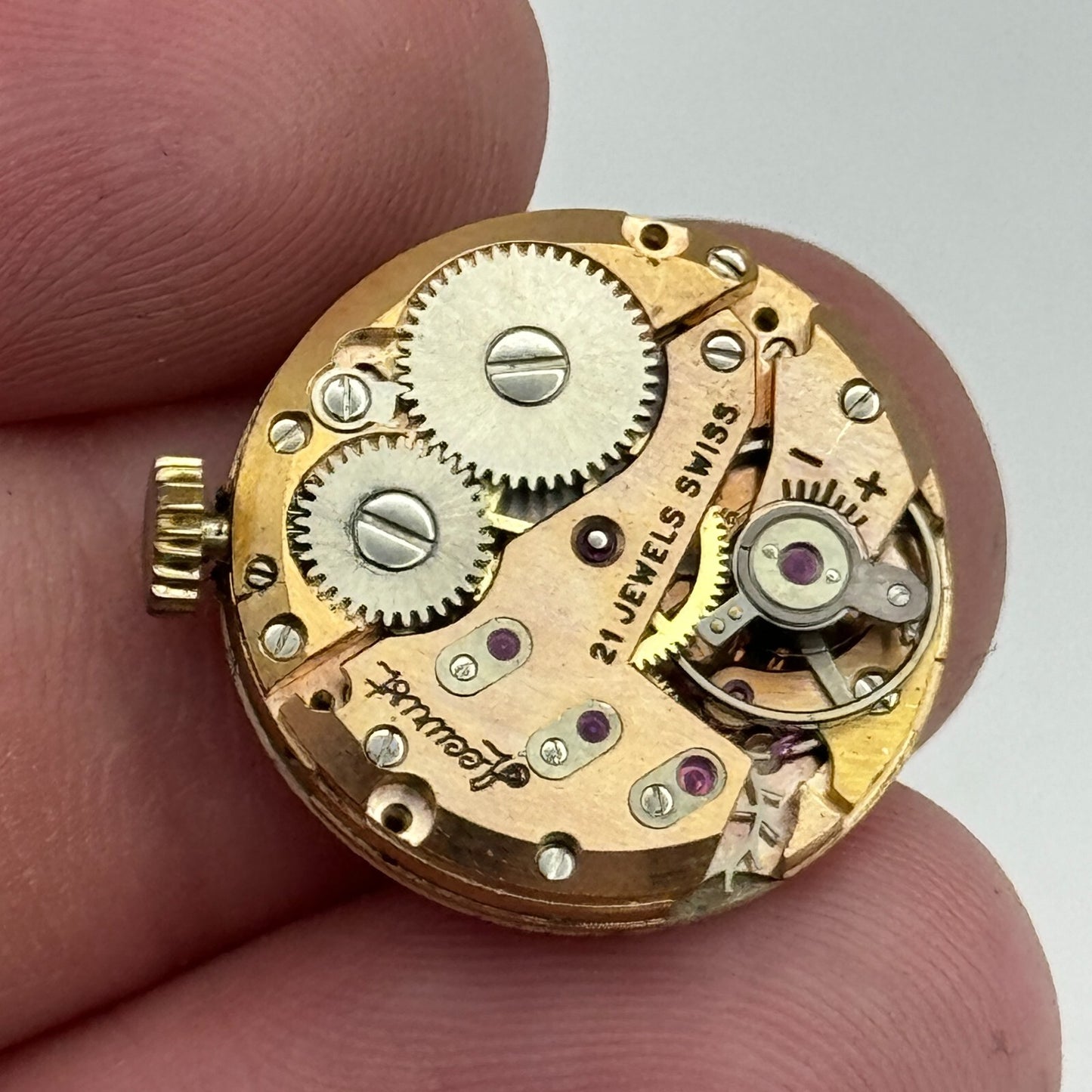 19.7mm Accurist AS 1156 A Schild Balance Ok Ladies Swiss Watch Movement PARTS