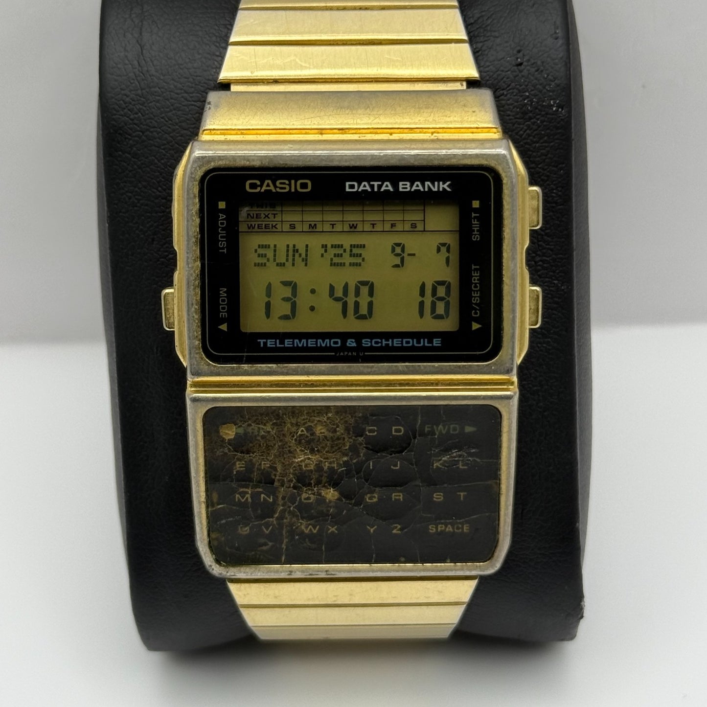 Casio Quartz Watch DBC-610 Data Bank Telememo Vintage 33mm Working Digital