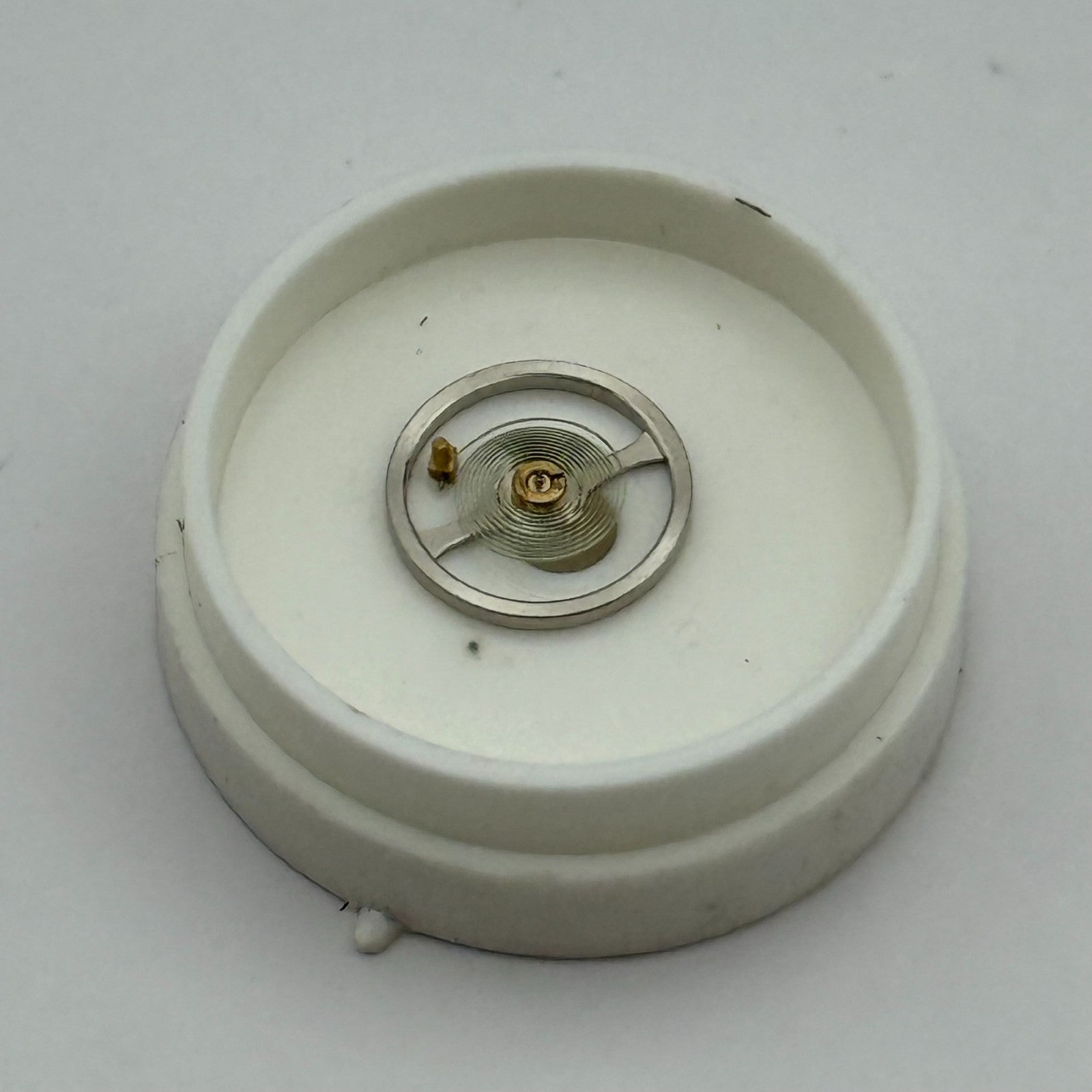 Oris 410 Balance Wheel Complete And Spring 5¼’’’  330 M Watch Movement Parts NOS