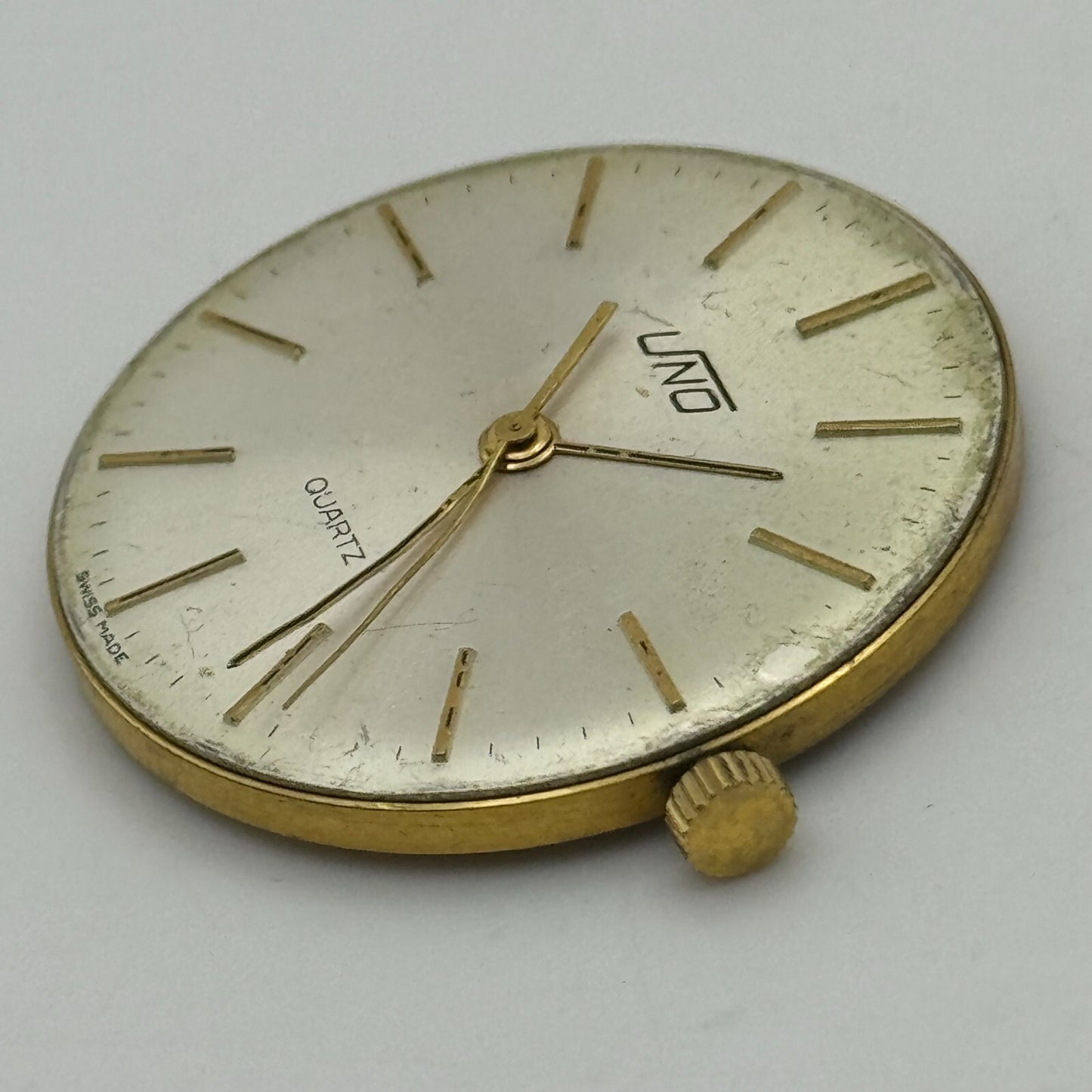 31.1mm Men’s Uno Harley Ronda 3873 Quartz Watch Movement Vintage PARTS SPARES