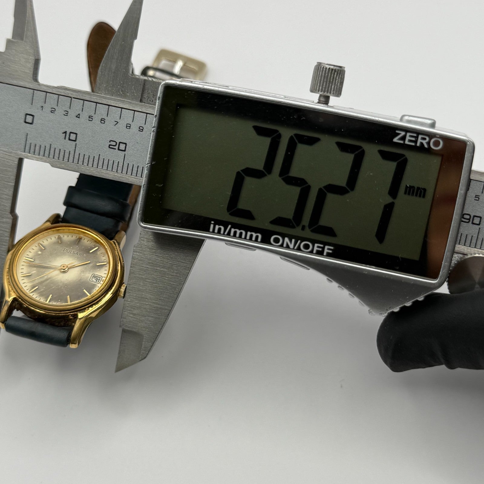 Pulsar Ladies Quartz Watch Date Dial Gold Tone Blue Leather Strap Working 24mm