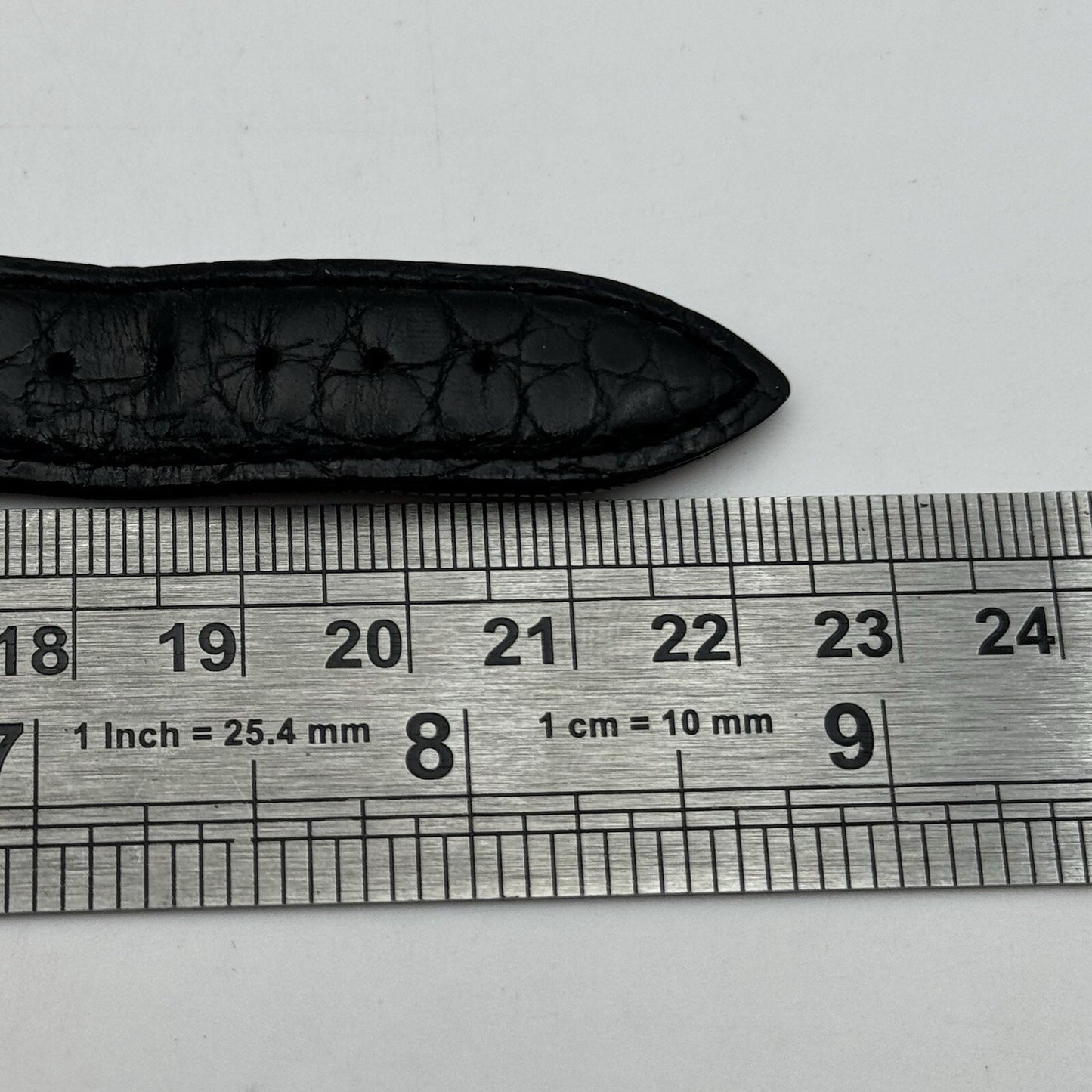 37mm Mens Bulova Accutron 2181F Date Dial Swiss Quartz Vintage Watch TO RESTORE