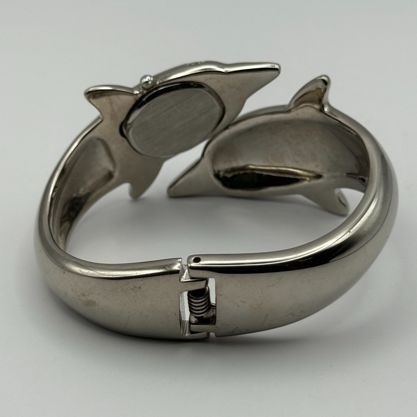 Carvel Ladies Dolphin Bangle Watch Quartz Silver Tone Working 20mm 5.5 Inches