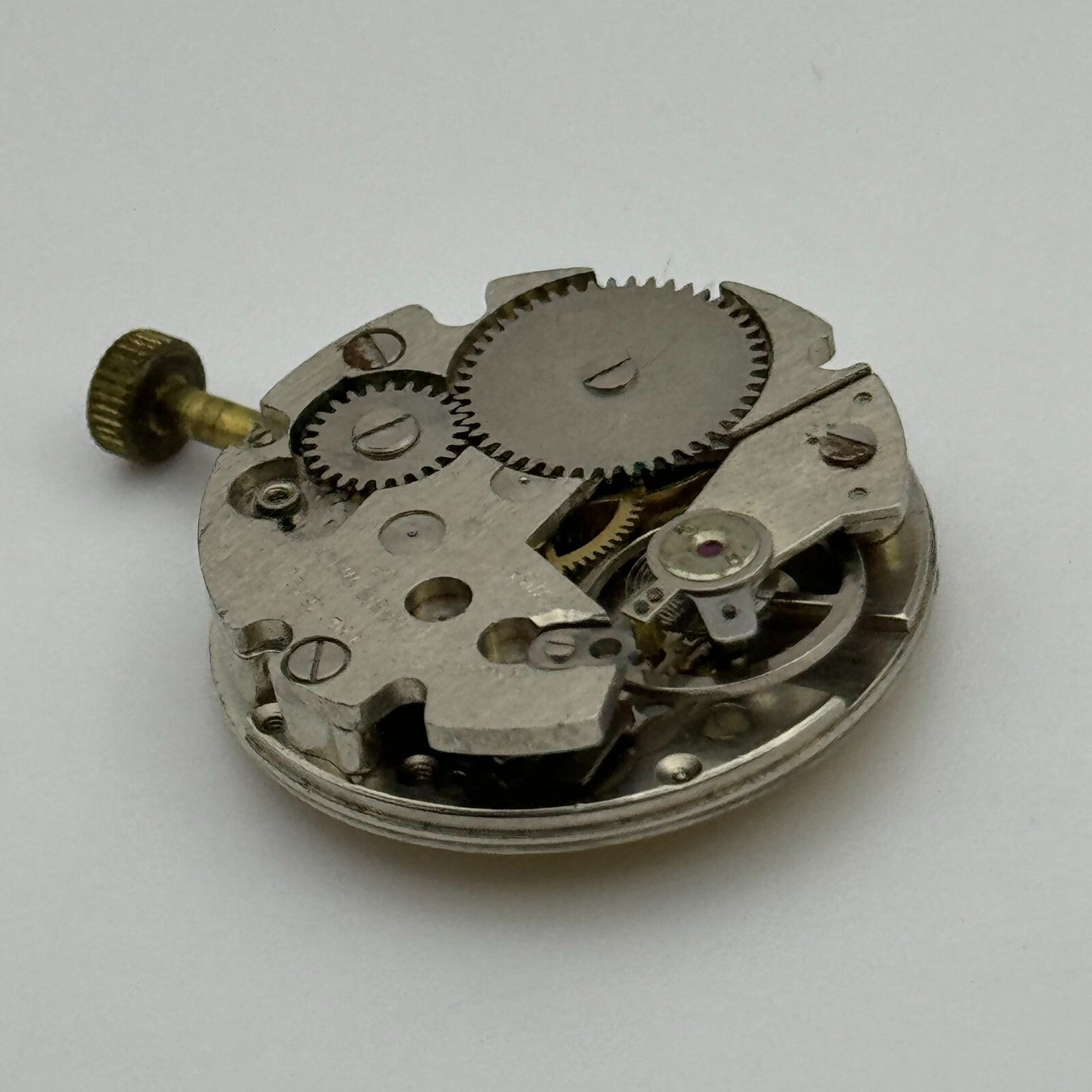 23.6mm Lucerne Basis Watch ZZ Manual Wind Swiss Watch Movement Vintage PARTS
