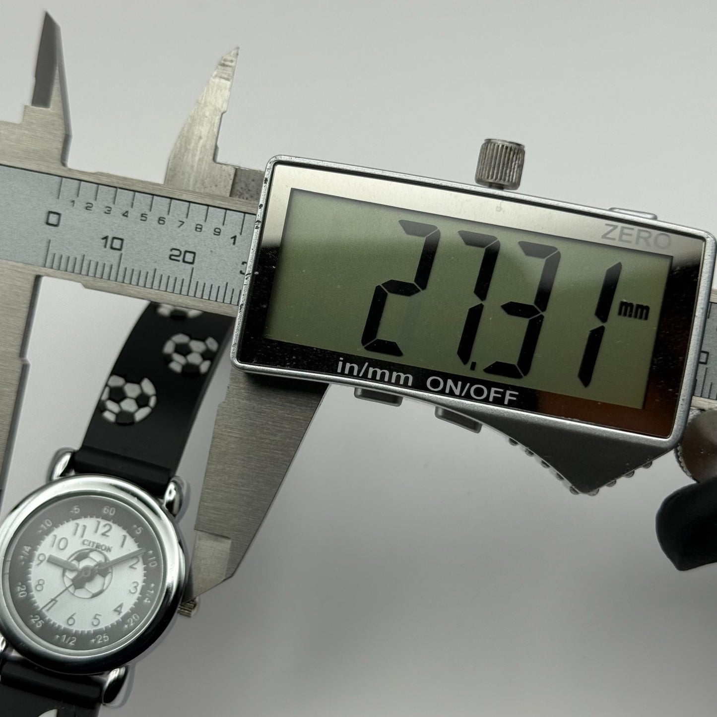 Citron Kids Quartz Watch Soccer Ball Print Strap Sporty Working 27mm New Battery