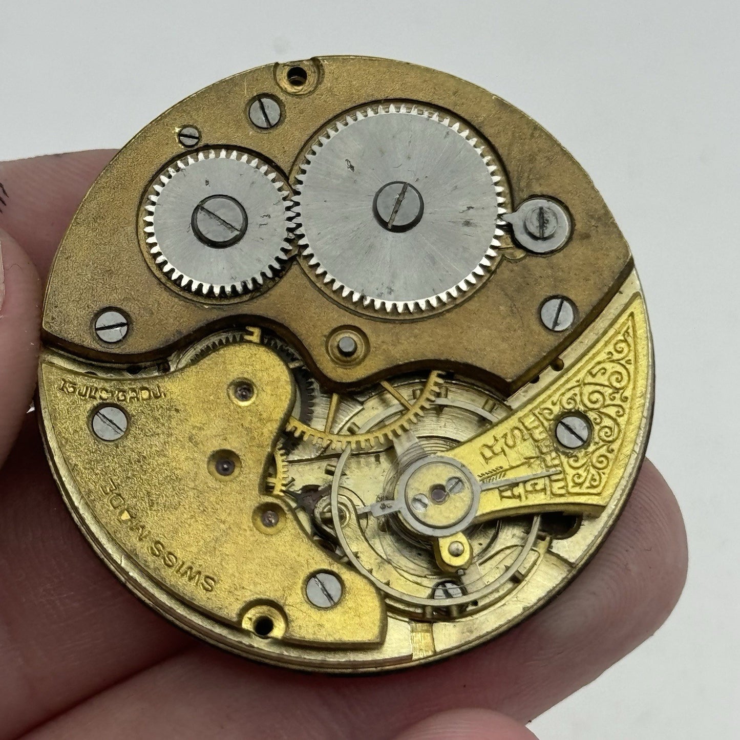 41.7mm Unidentified 15 Jewels Swiss Vintage Pocket Watch Movement PARTS REPAIR