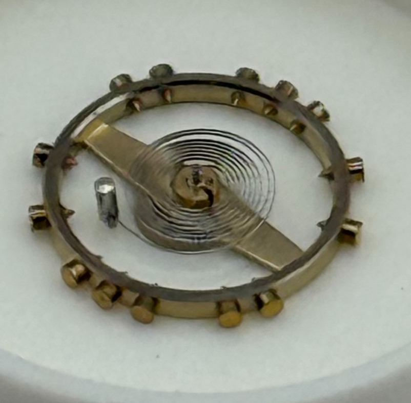 FEF 370 371 Balance Wheel Complete And Spring  176 Watch Movement Parts NOS