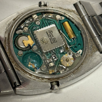 37mm Tissot 2040 Liquid Crystal 40626 - 2144 Quartz LCD Vintage Watch FOR PARTS