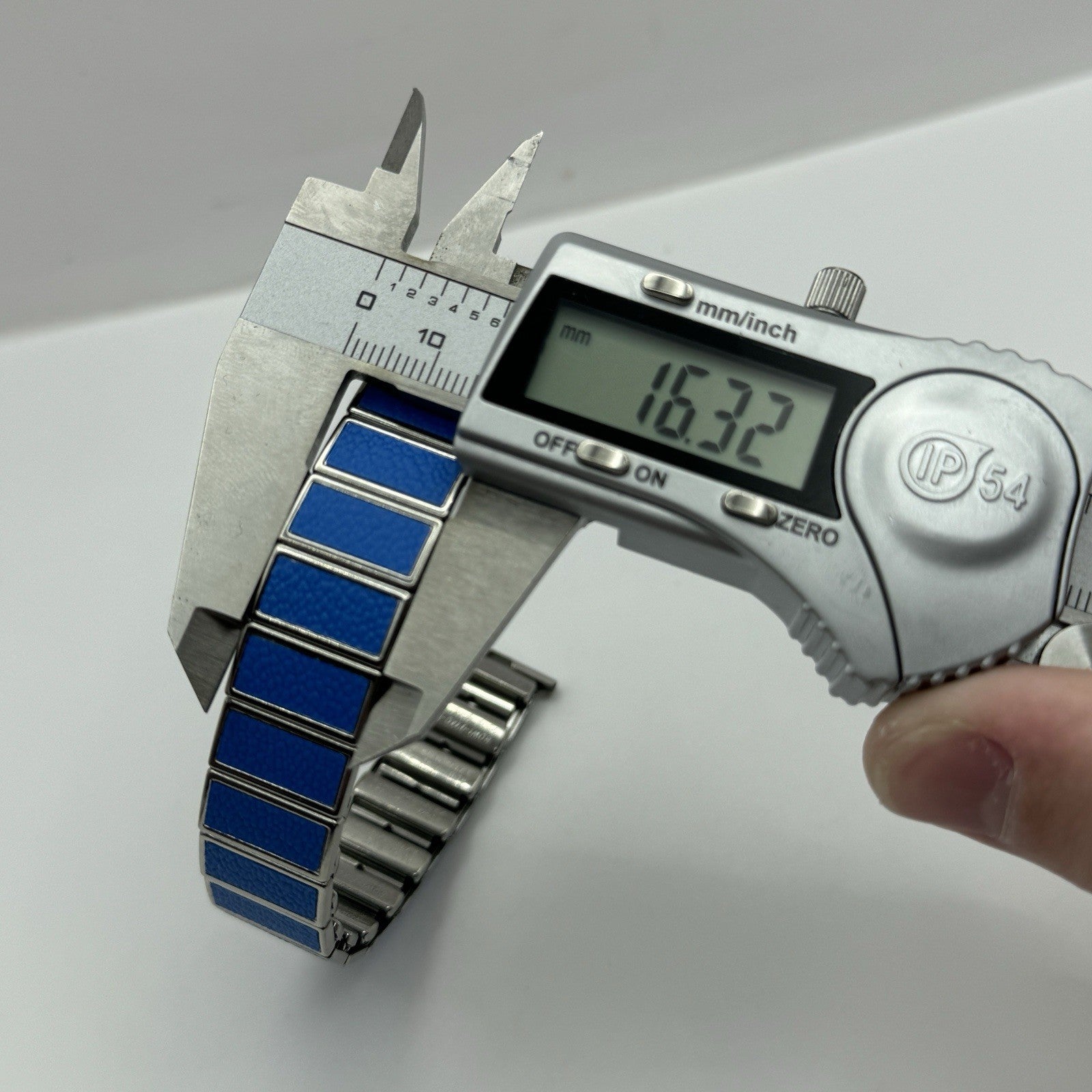 20mm Lug Rowi Fixo Flex Vintage New Old Stock NOS Expandable Strap Blue Silver