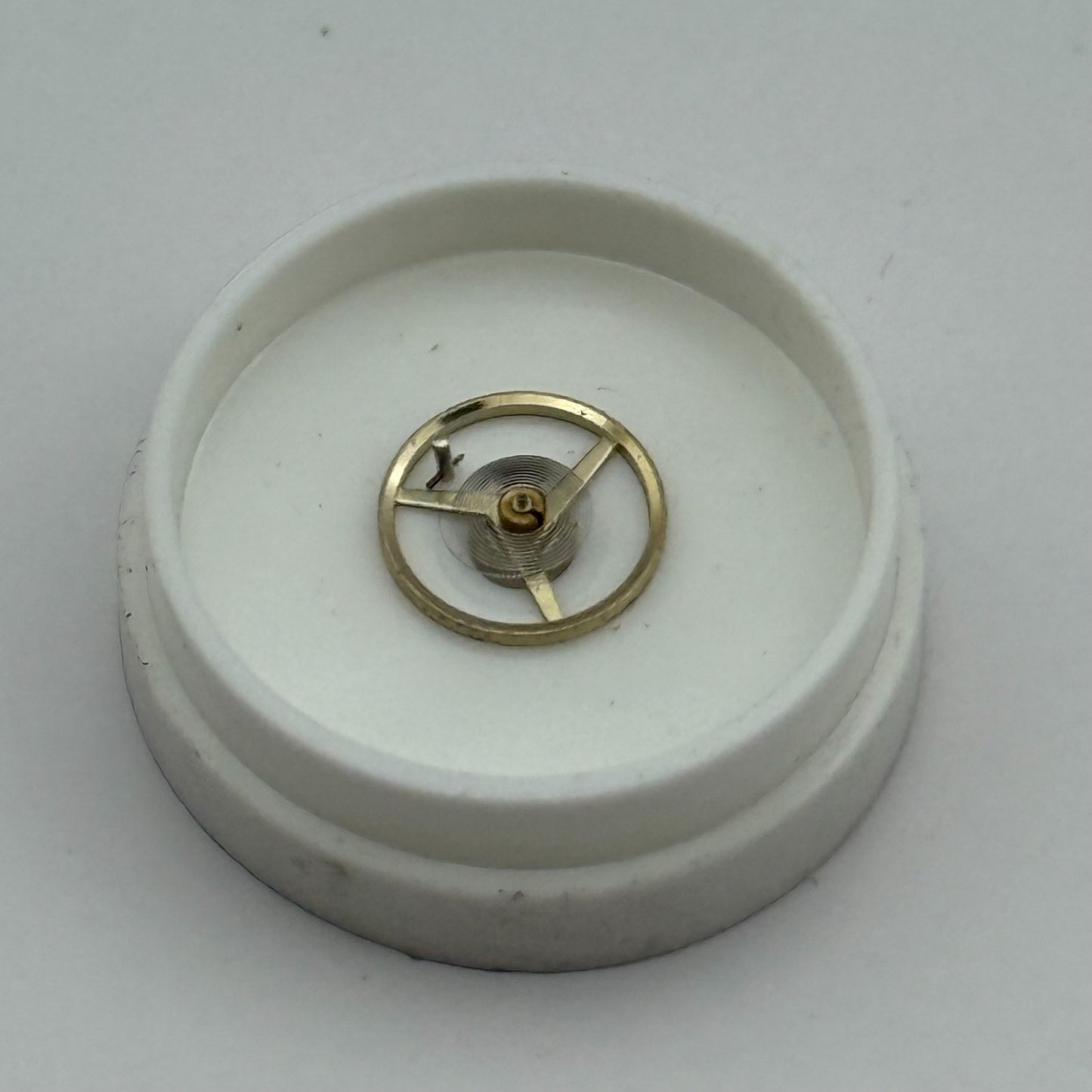 FEF 6620 Balance Wheel Complete And Spring 5½’’’  1450 M Watch Movement Parts