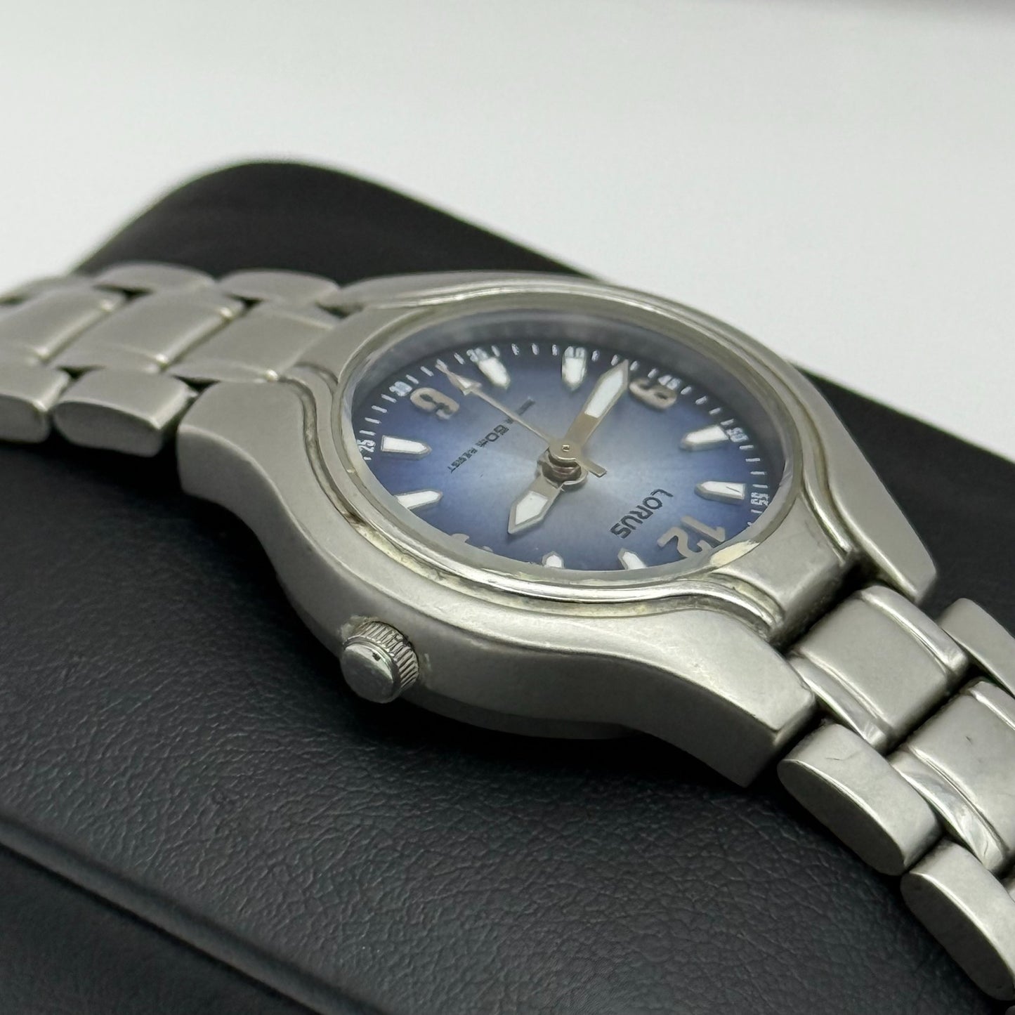 Lorus Ladies Quartz Watch Blue Dial Silver Tone Bracelet Japan Working 23mm