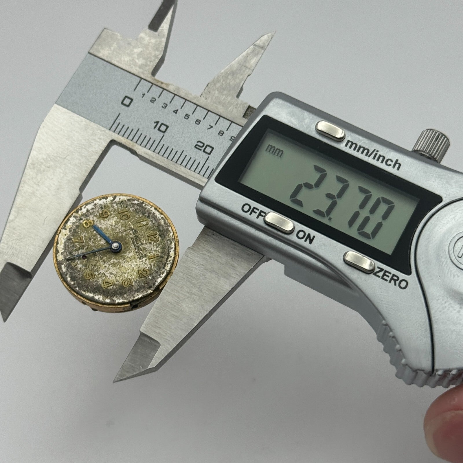 23.6mm Thomas Russell & Son Cal 25 Sub Seconds Manual Wind Watch Movement PARTS