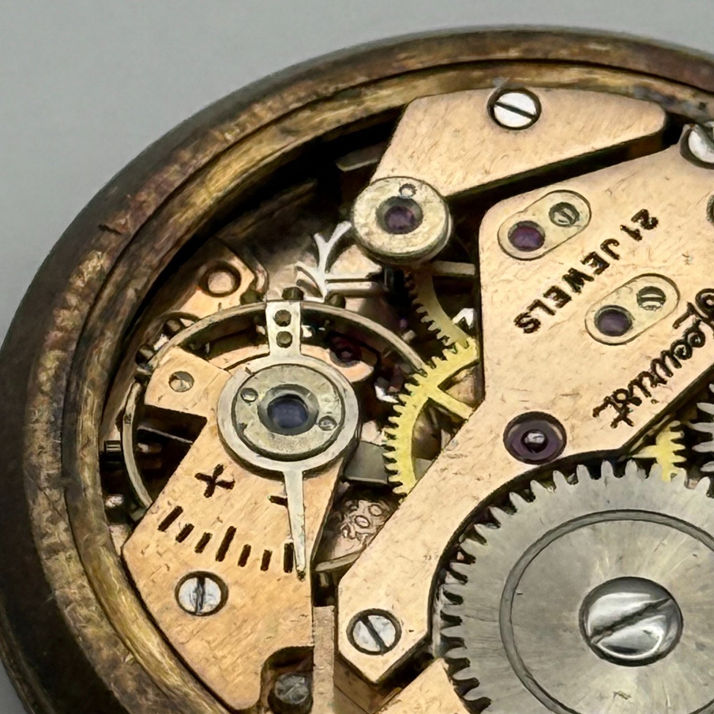 AS 1002 984 Watch Movement Running Accurist Manual Wind Vintage Parts 29.8mm