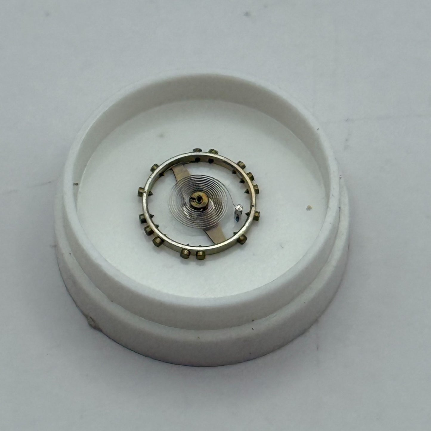 FEF 370 371 Balance Wheel Complete And Spring  176 Watch Movement Parts NOS