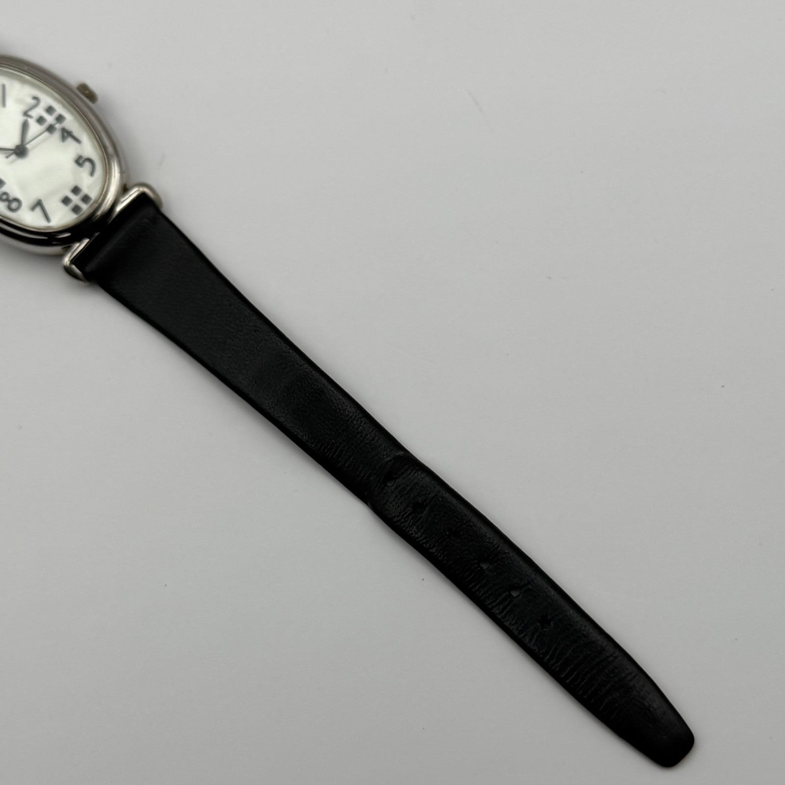 Cairn Scotland Ladies Quartz Watch MOP Dial Brown Leather Strap Working 24mm