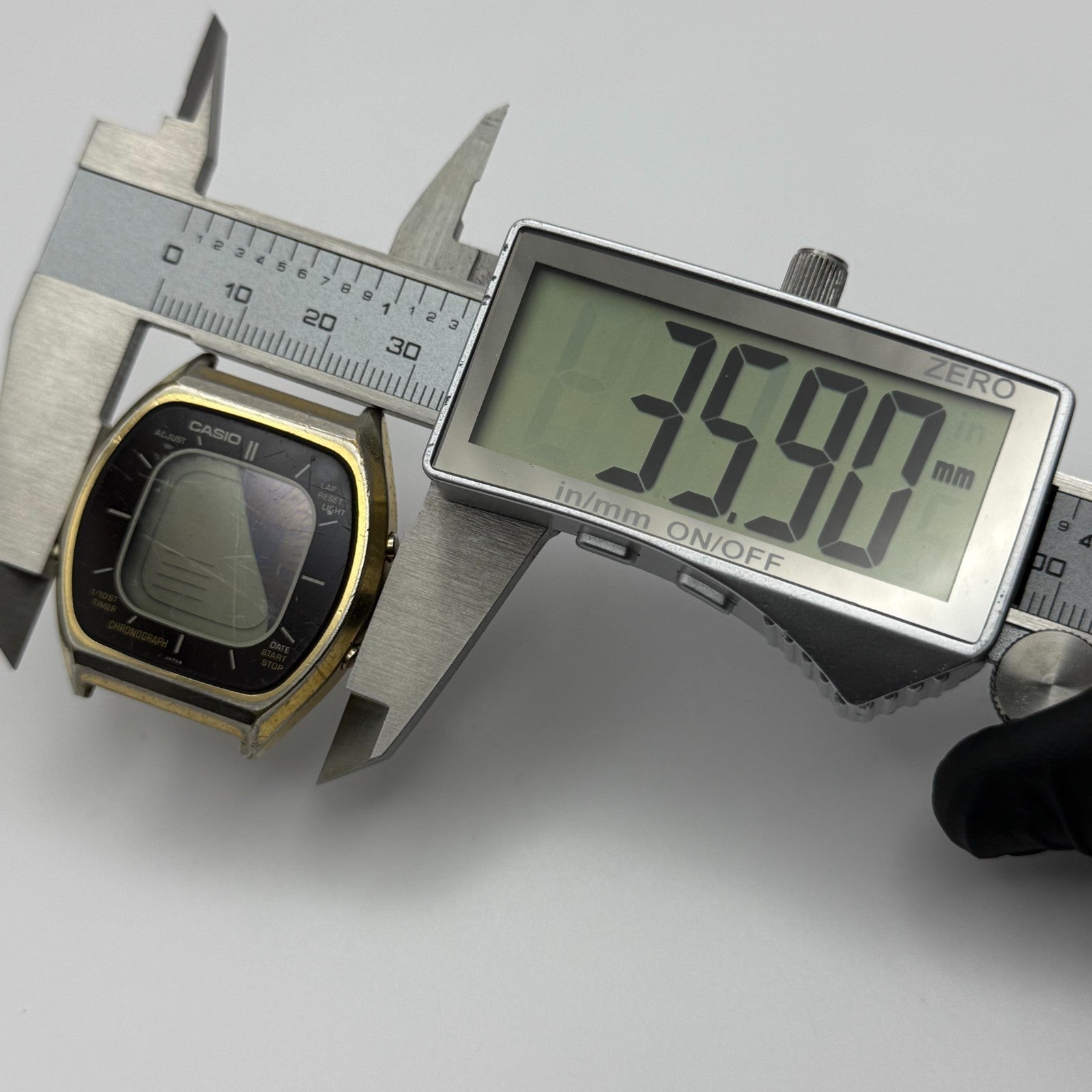 Casio Men's Chronograph Quartz Watch 56QGS-38 Gold Tone Japan 35mm PARTS REPAIR