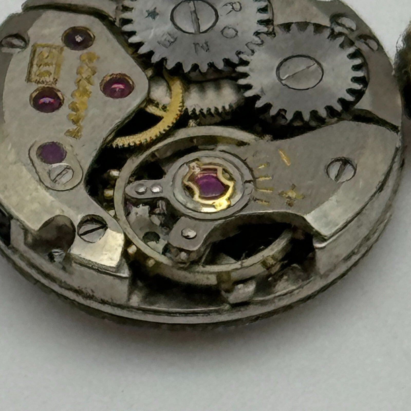 15.5mm Ladies Rone 675 ETA 2410 Manual Wind Watch Movement Swiss Vintage PARTS
