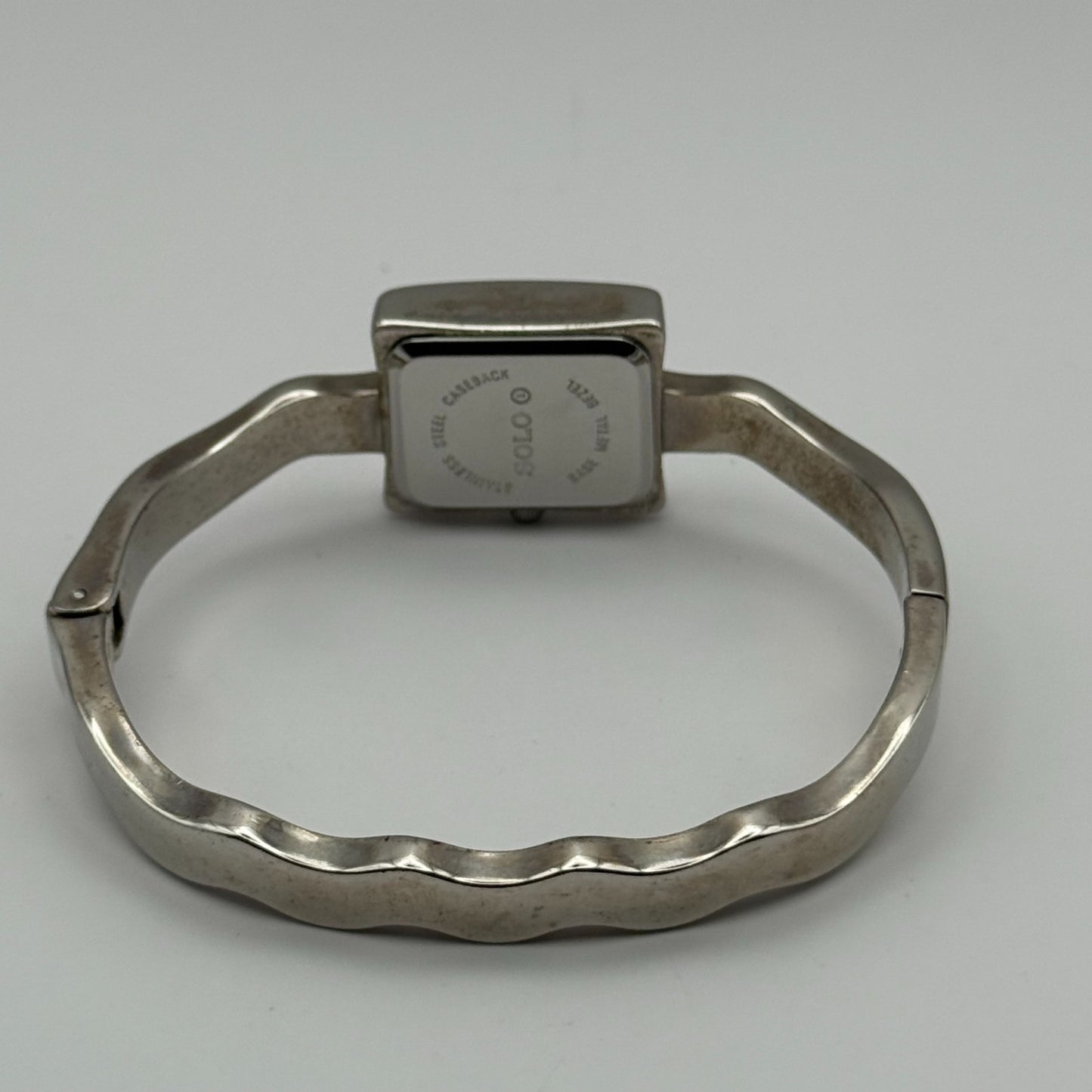 Solo Ladies Quartz Watch Pink Dial Silver Tone Bangle Working 20mm 6 Inches