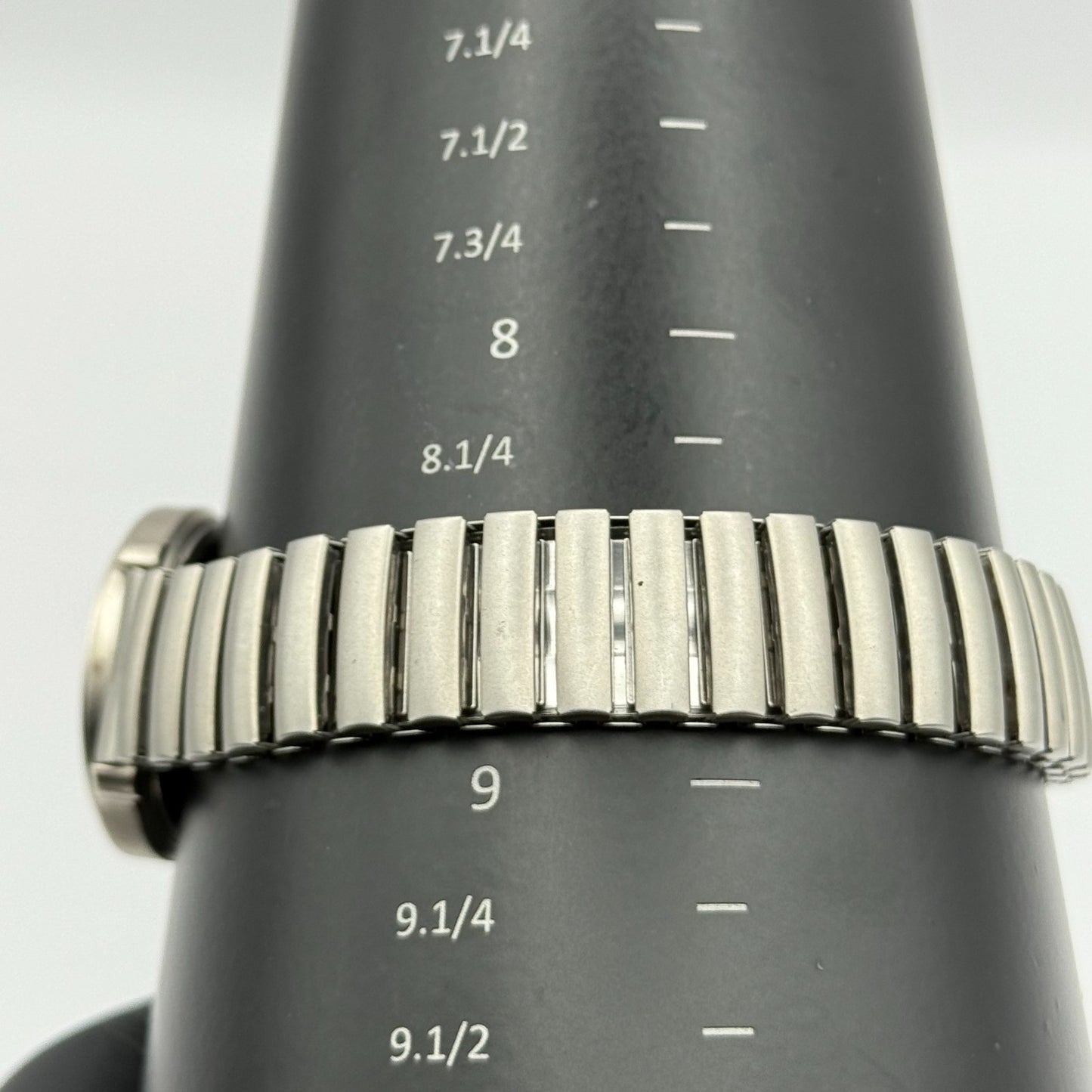 Davidoff Cool Water Ladies Quartz Watch Silver Tone Stretch Band Working 31mm