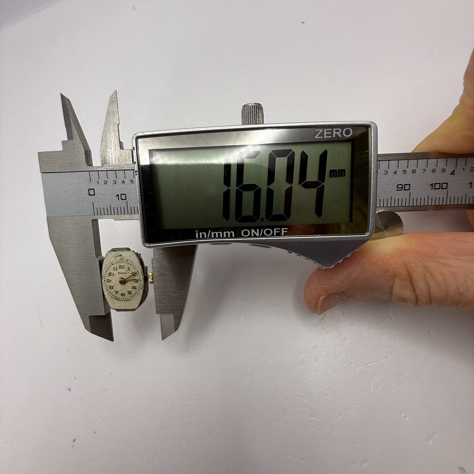 12.8mm Vintage Helvetia 105B Swiss Made Manual Wind Watch Movement PARTS REPAIR